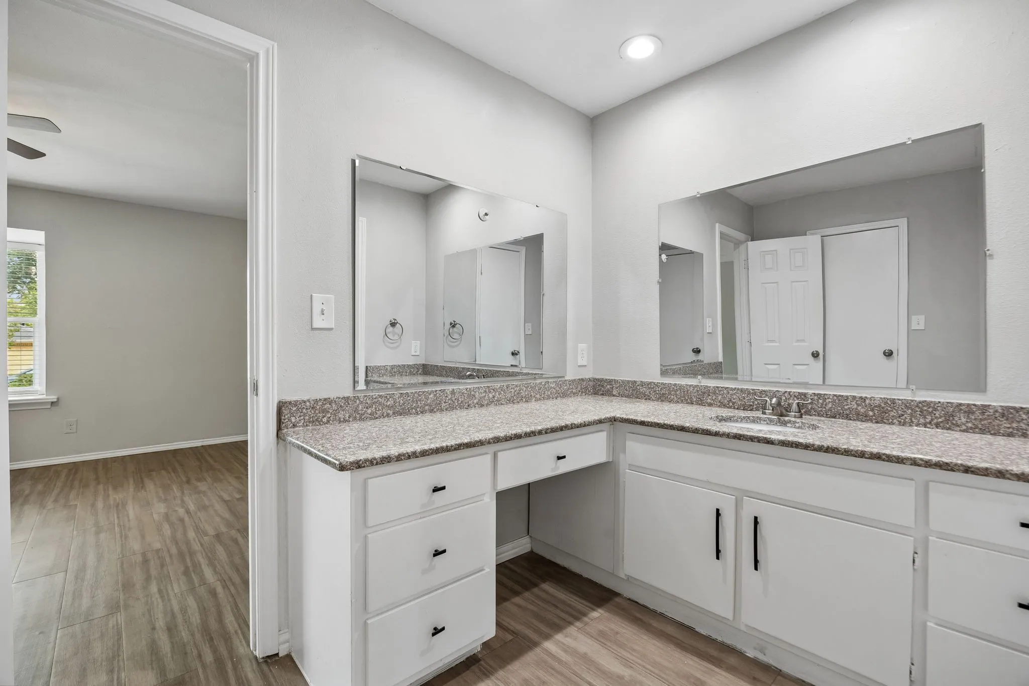 Single Family Residence For Sale in Dallas County , 12333 Ferris Creek Lane, Dallas, Texas 75243, 3 Bedroom, 2 Bathroom, 2 Garage spaces, 1,895 Sqft, built in 1978, mls#21372602, Real Estate Agent in Dallas, Homes For Sale in Dallas county, Homes For Sale in Dallas, Realtor in Dallas Texas, Real Estate Brokerage Independent Realty Texas, Luminita Cordes Realtor