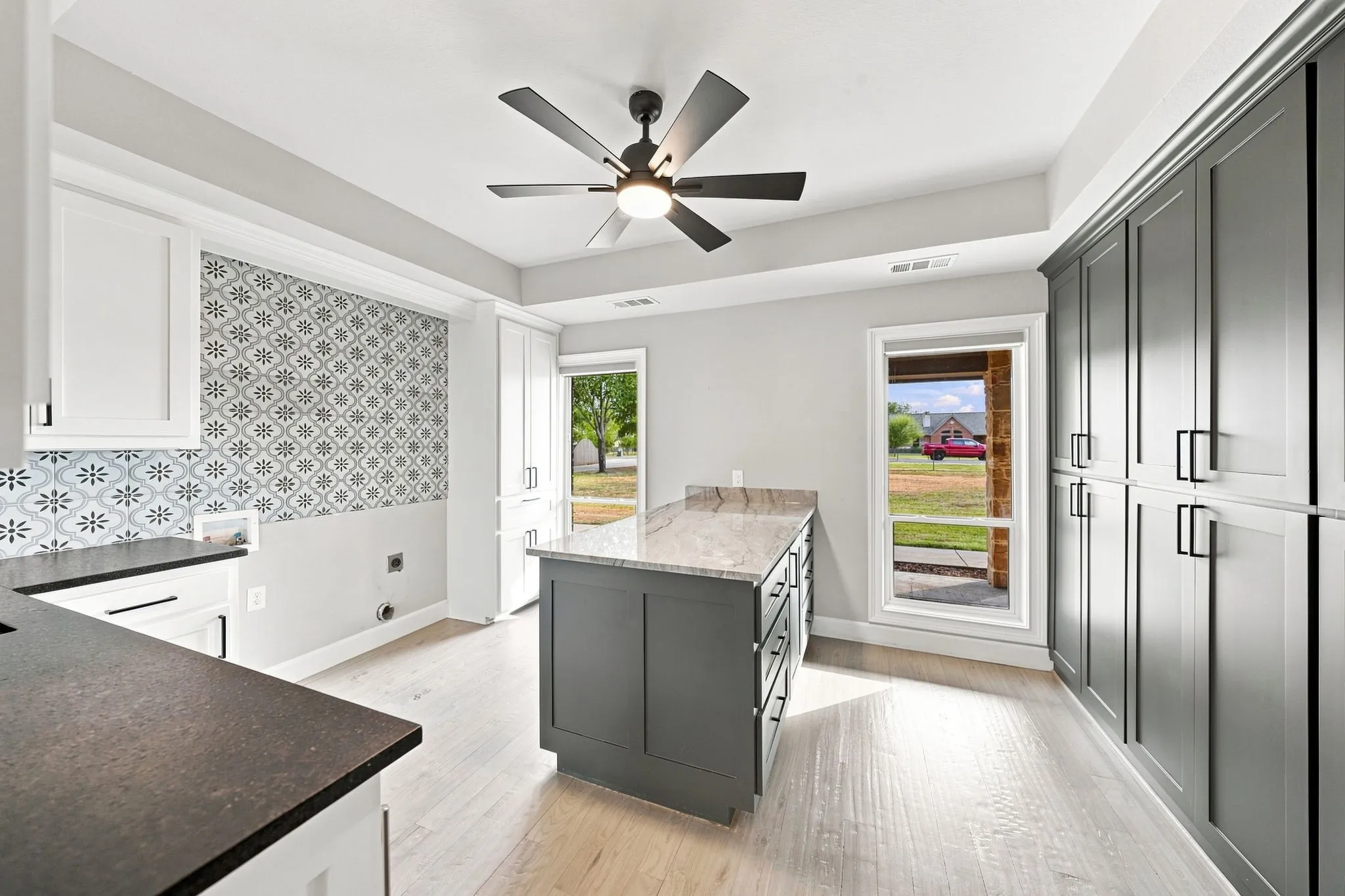 Single Family Residence For Sale in Hunt County , 8129 County Road 2419, Royse City, Texas 75189, 5 Bedroom, 5 Bathroom, 2 Garage spaces, 5,992 Sqft, built in 1998, mls#21372987, Real Estate Agent in Royse City, Homes For Sale in Hunt county, Homes For Sale in Royse City, Realtor in Royse City Texas, Real Estate Brokerage Independent Realty Texas, Luminita Cordes Realtor