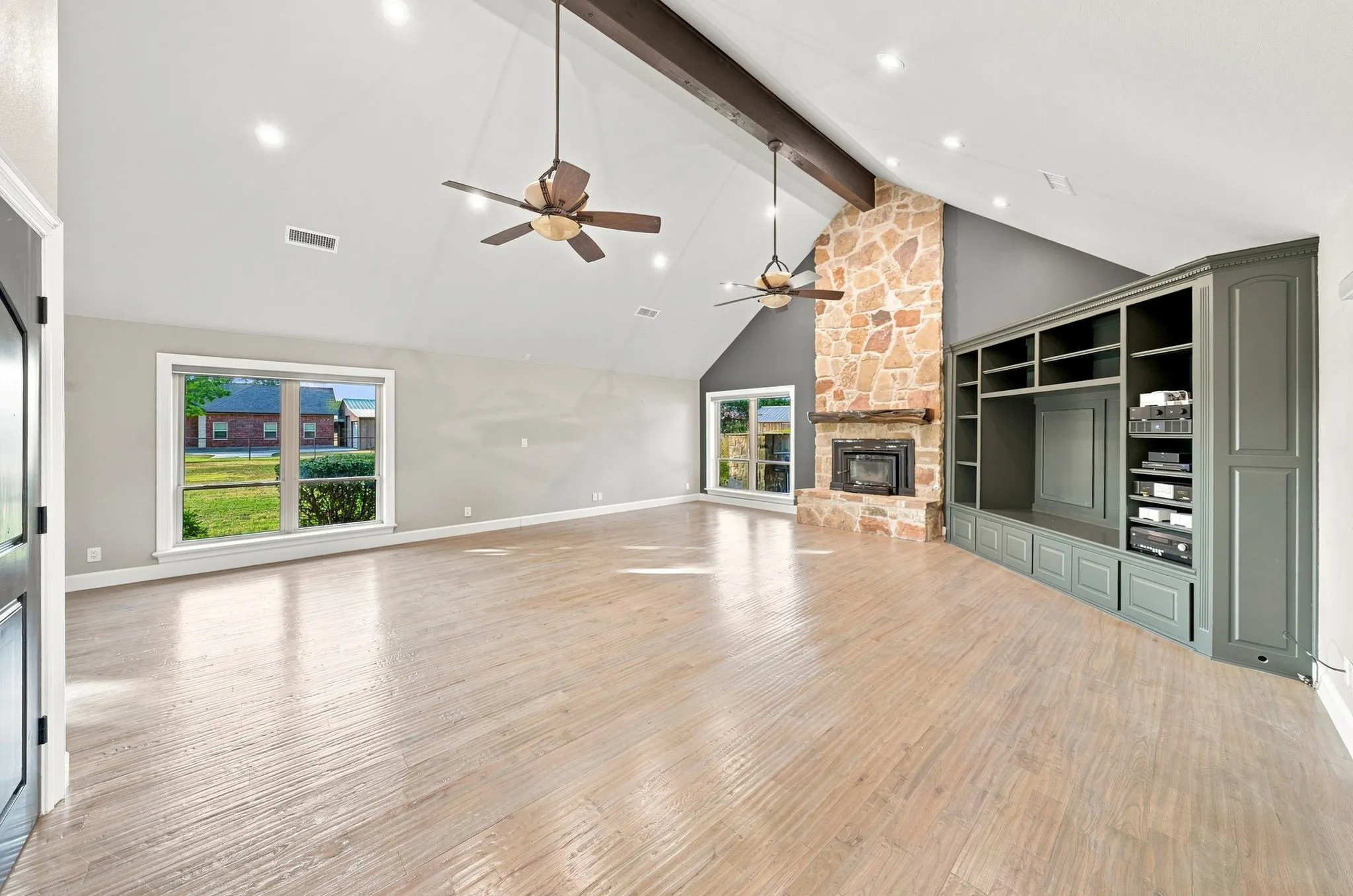 Single Family Residence For Sale in Hunt County , 8129 County Road 2419, Royse City, Texas 75189, 5 Bedroom, 5 Bathroom, 2 Garage spaces, 5,992 Sqft, built in 1998, mls#21372987, Real Estate Agent in Royse City, Homes For Sale in Hunt county, Homes For Sale in Royse City, Realtor in Royse City Texas, Real Estate Brokerage Independent Realty Texas, Luminita Cordes Realtor