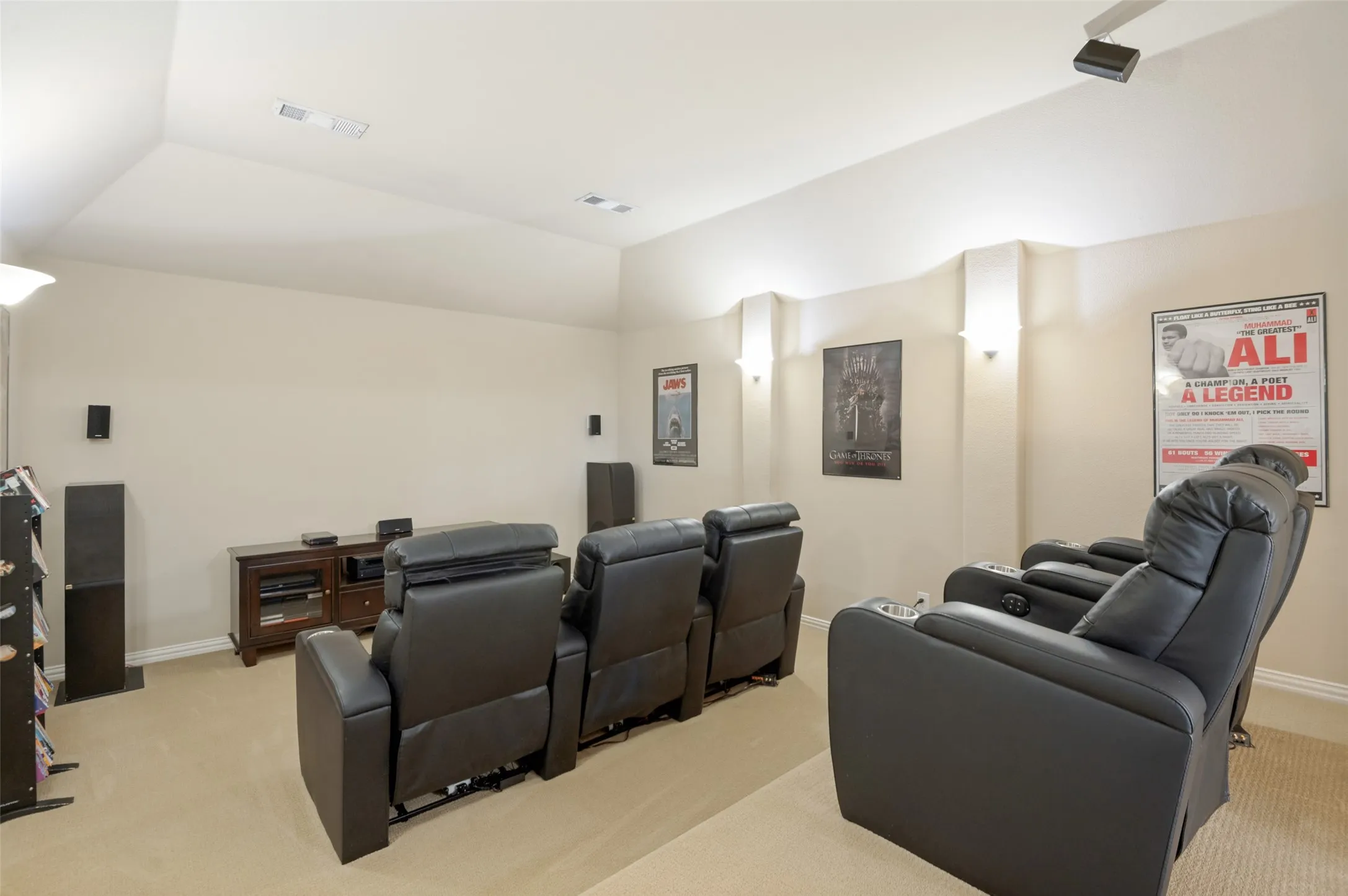 Single Family Residence For Sale in Denton County , 6701 Edwards Road, Denton, Texas 76208, 5 Bedroom, 4 Bathroom, 3 Garage spaces, 3,976 Sqft, built in 2014, mls#21373039, Real Estate Agent in Denton, Homes For Sale in Denton county, Homes For Sale in Denton, Realtor in Denton Texas, Real Estate Brokerage Independent Realty Texas, Luminita Cordes Realtor