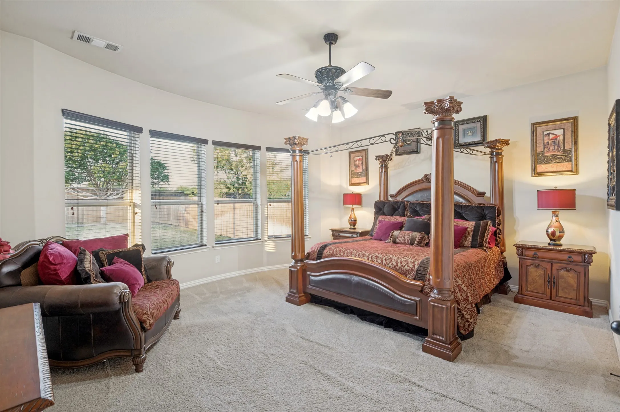 Single Family Residence For Sale in Denton County , 6701 Edwards Road, Denton, Texas 76208, 5 Bedroom, 4 Bathroom, 3 Garage spaces, 3,976 Sqft, built in 2014, mls#21373039, Real Estate Agent in Denton, Homes For Sale in Denton county, Homes For Sale in Denton, Realtor in Denton Texas, Real Estate Brokerage Independent Realty Texas, Luminita Cordes Realtor