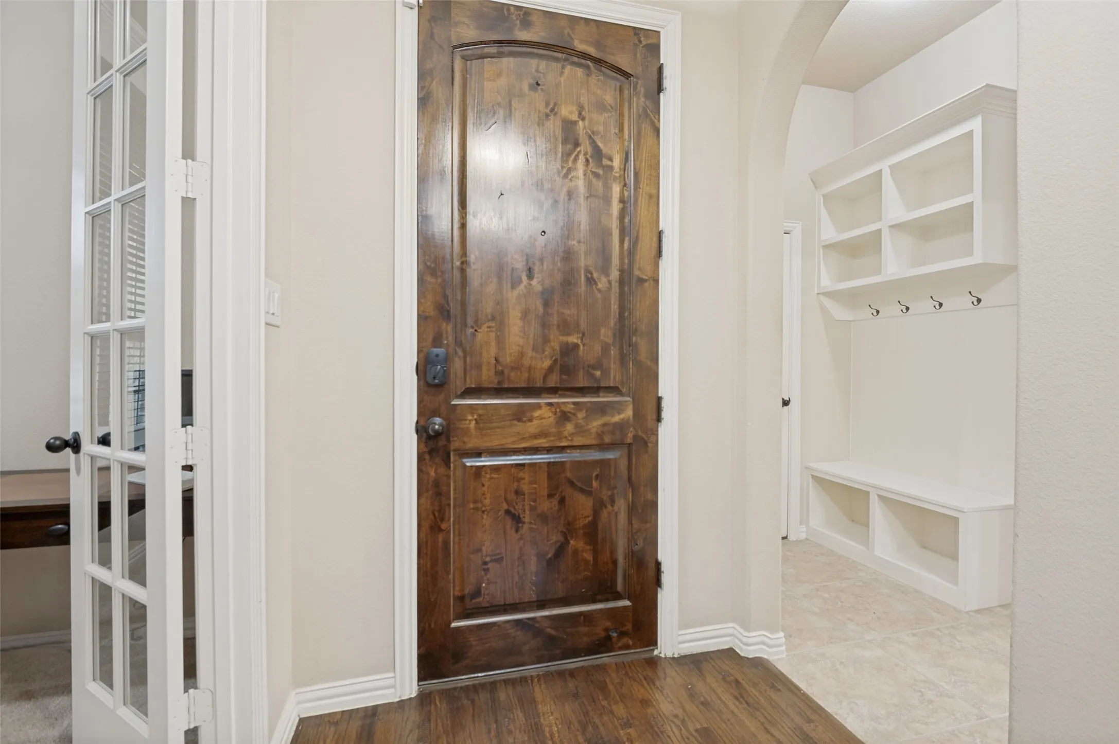 Single Family Residence For Sale in Denton County , 6701 Edwards Road, Denton, Texas 76208, 5 Bedroom, 4 Bathroom, 3 Garage spaces, 3,976 Sqft, built in 2014, mls#21373039, Real Estate Agent in Denton, Homes For Sale in Denton county, Homes For Sale in Denton, Realtor in Denton Texas, Real Estate Brokerage Independent Realty Texas, Luminita Cordes Realtor