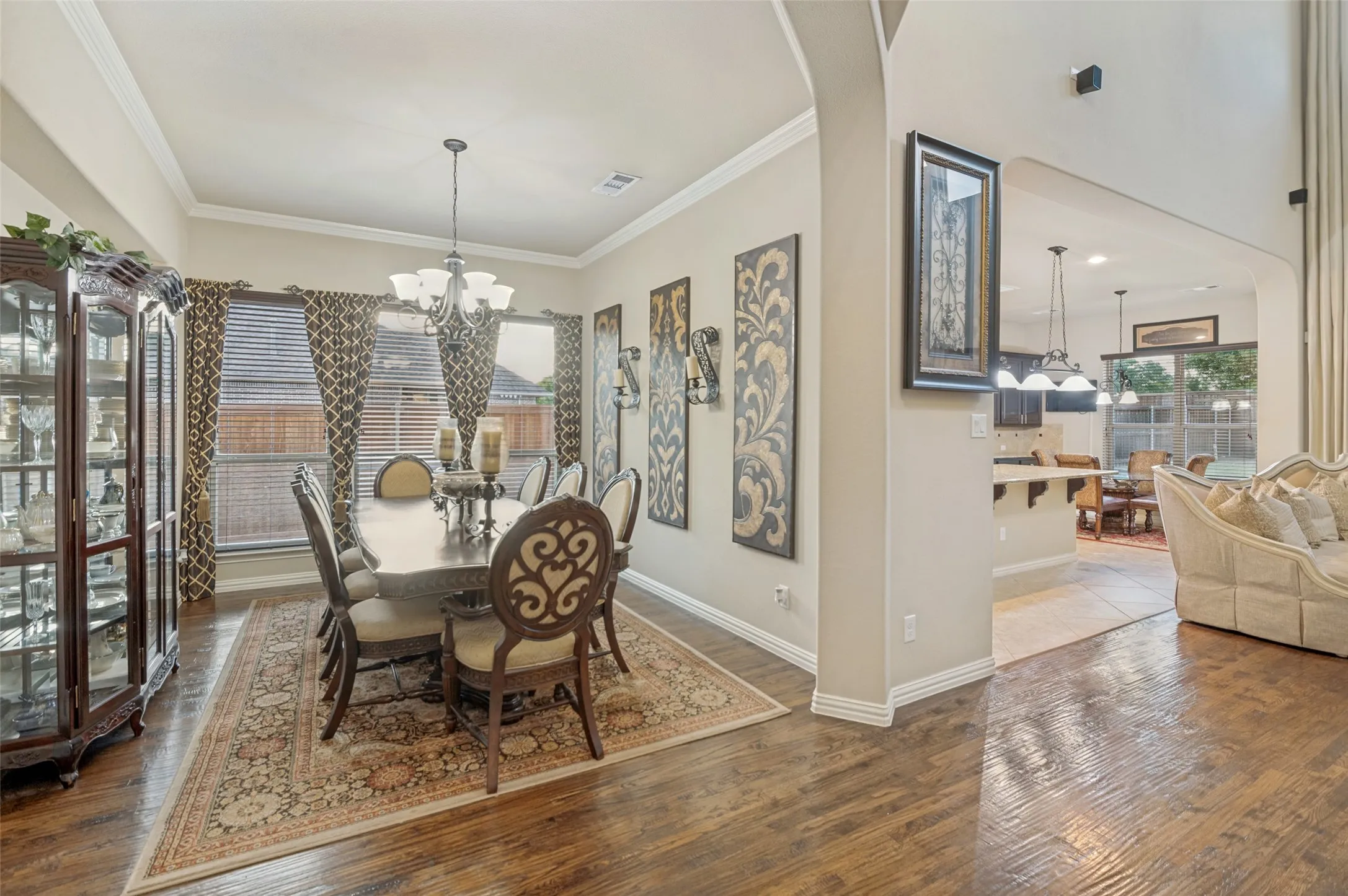 Single Family Residence For Sale in Denton County , 6701 Edwards Road, Denton, Texas 76208, 5 Bedroom, 4 Bathroom, 3 Garage spaces, 3,976 Sqft, built in 2014, mls#21373039, Real Estate Agent in Denton, Homes For Sale in Denton county, Homes For Sale in Denton, Realtor in Denton Texas, Real Estate Brokerage Independent Realty Texas, Luminita Cordes Realtor