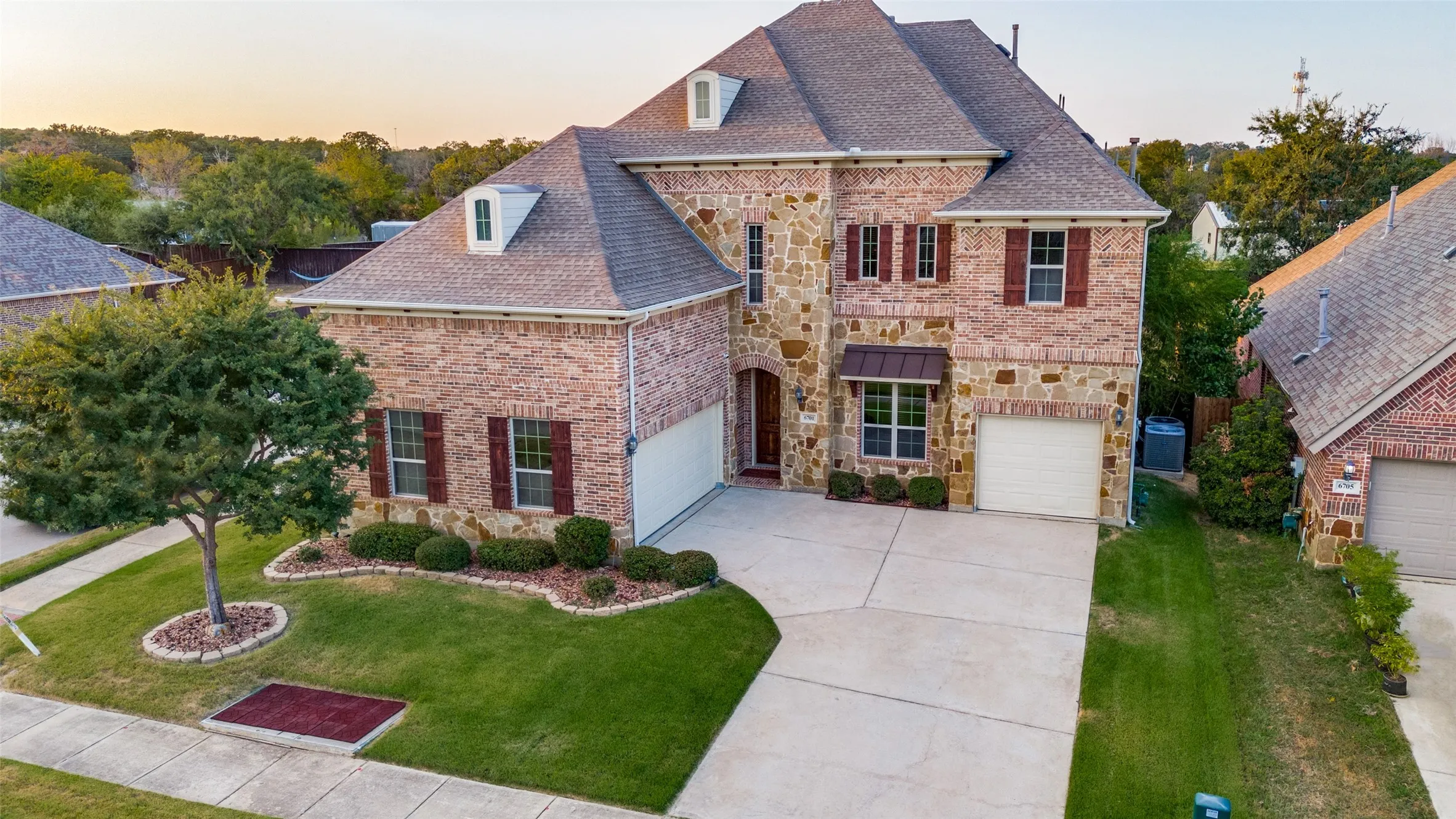 Single Family Residence For Sale in Denton County , 6701 Edwards Road, Denton, Texas 76208, 5 Bedroom, 4 Bathroom, 3 Garage spaces, 3,976 Sqft, built in 2014, mls#21373039, Real Estate Agent in Denton, Homes For Sale in Denton county, Homes For Sale in Denton, Realtor in Denton Texas, Real Estate Brokerage Independent Realty Texas, Luminita Cordes Realtor