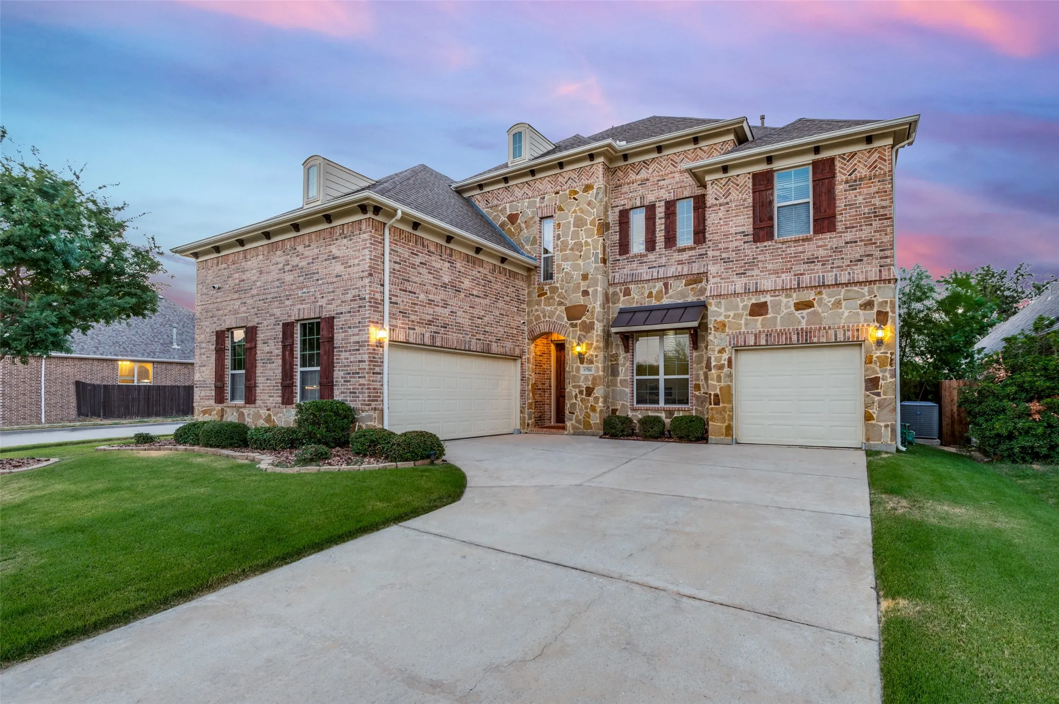 Single Family Residence For Sale in Denton County , 6701 Edwards Road, Denton, Texas 76208, 5 Bedroom, 4 Bathroom, 3 Garage spaces, 3,976 Sqft, built in 2014, mls#21373039, Real Estate Agent in Denton, Homes For Sale in Denton county, Homes For Sale in Denton, Realtor in Denton Texas, Real Estate Brokerage Independent Realty Texas, Luminita Cordes Realtor