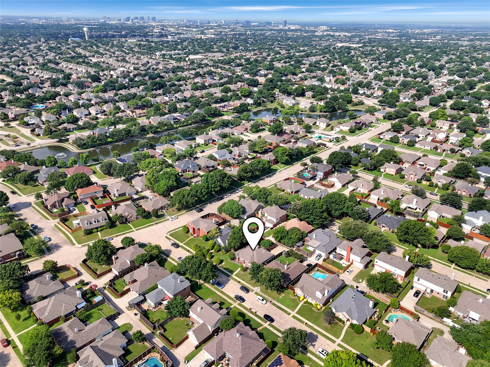 Single Family Residence For Sale in Collin County , 8109 Wharf Street, Frisco, Texas 75035, 3 Bedroom, 2 Bathroom, 2 Garage spaces, 1,519 Sqft, built in 1995, mls#21365882, Real Estate Agent in Frisco, Homes For Sale in Collin county, Homes For Sale in Frisco, Realtor in Frisco Texas, Real Estate Brokerage Independent Realty Texas, Luminita Cordes Realtor