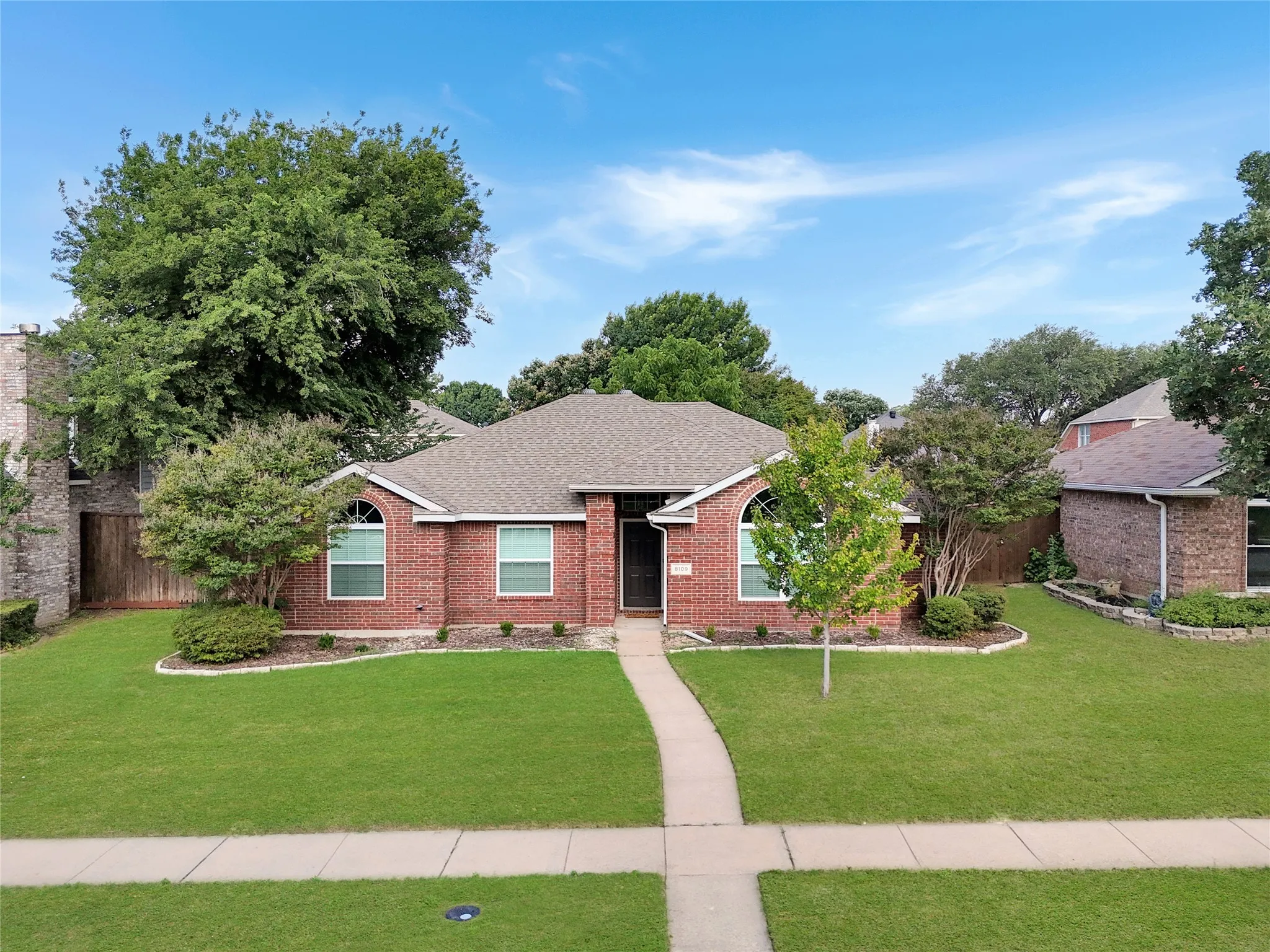 Single Family Residence For Sale in Collin County , 8109 Wharf Street, Frisco, Texas 75035, 3 Bedroom, 2 Bathroom, 2 Garage spaces, 1,519 Sqft, built in 1995, mls#21365882, Real Estate Agent in Frisco, Homes For Sale in Collin county, Homes For Sale in Frisco, Realtor in Frisco Texas, Real Estate Brokerage Independent Realty Texas, Luminita Cordes Realtor