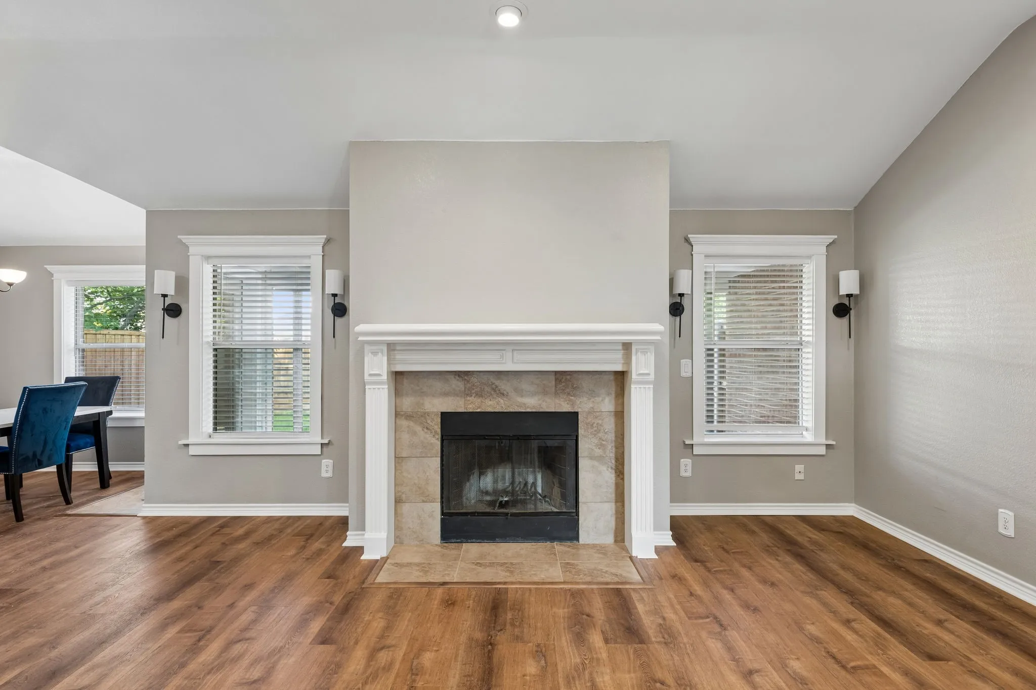 Single Family Residence For Sale in Collin County , 8109 Wharf Street, Frisco, Texas 75035, 3 Bedroom, 2 Bathroom, 2 Garage spaces, 1,519 Sqft, built in 1995, mls#21365882, Real Estate Agent in Frisco, Homes For Sale in Collin county, Homes For Sale in Frisco, Realtor in Frisco Texas, Real Estate Brokerage Independent Realty Texas, Luminita Cordes Realtor