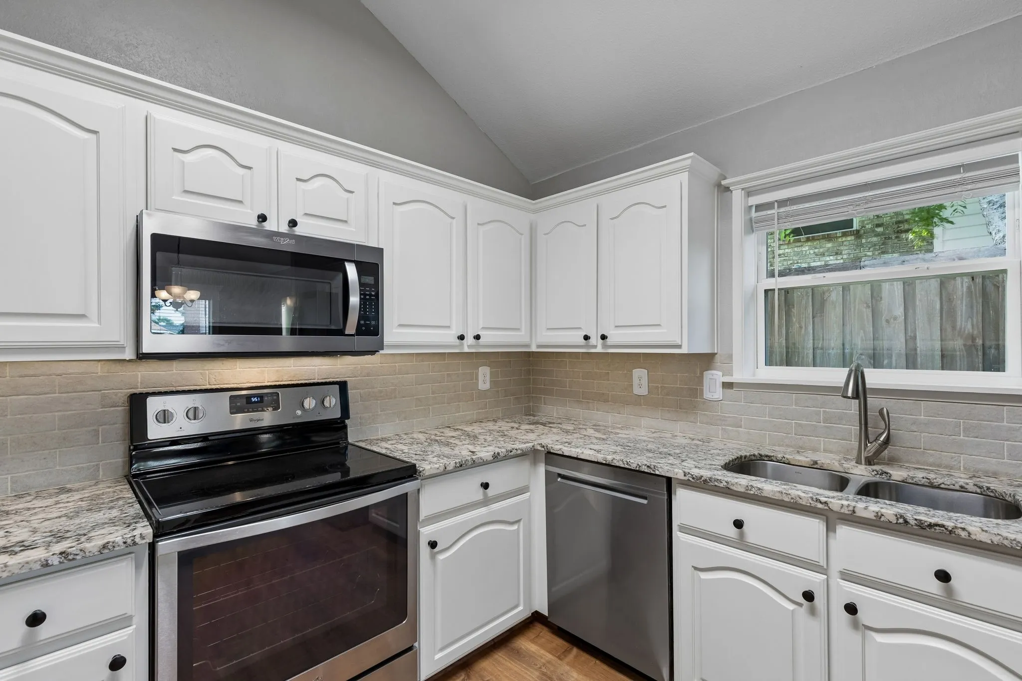 Single Family Residence For Sale in Collin County , 8109 Wharf Street, Frisco, Texas 75035, 3 Bedroom, 2 Bathroom, 2 Garage spaces, 1,519 Sqft, built in 1995, mls#21365882, Real Estate Agent in Frisco, Homes For Sale in Collin county, Homes For Sale in Frisco, Realtor in Frisco Texas, Real Estate Brokerage Independent Realty Texas, Luminita Cordes Realtor