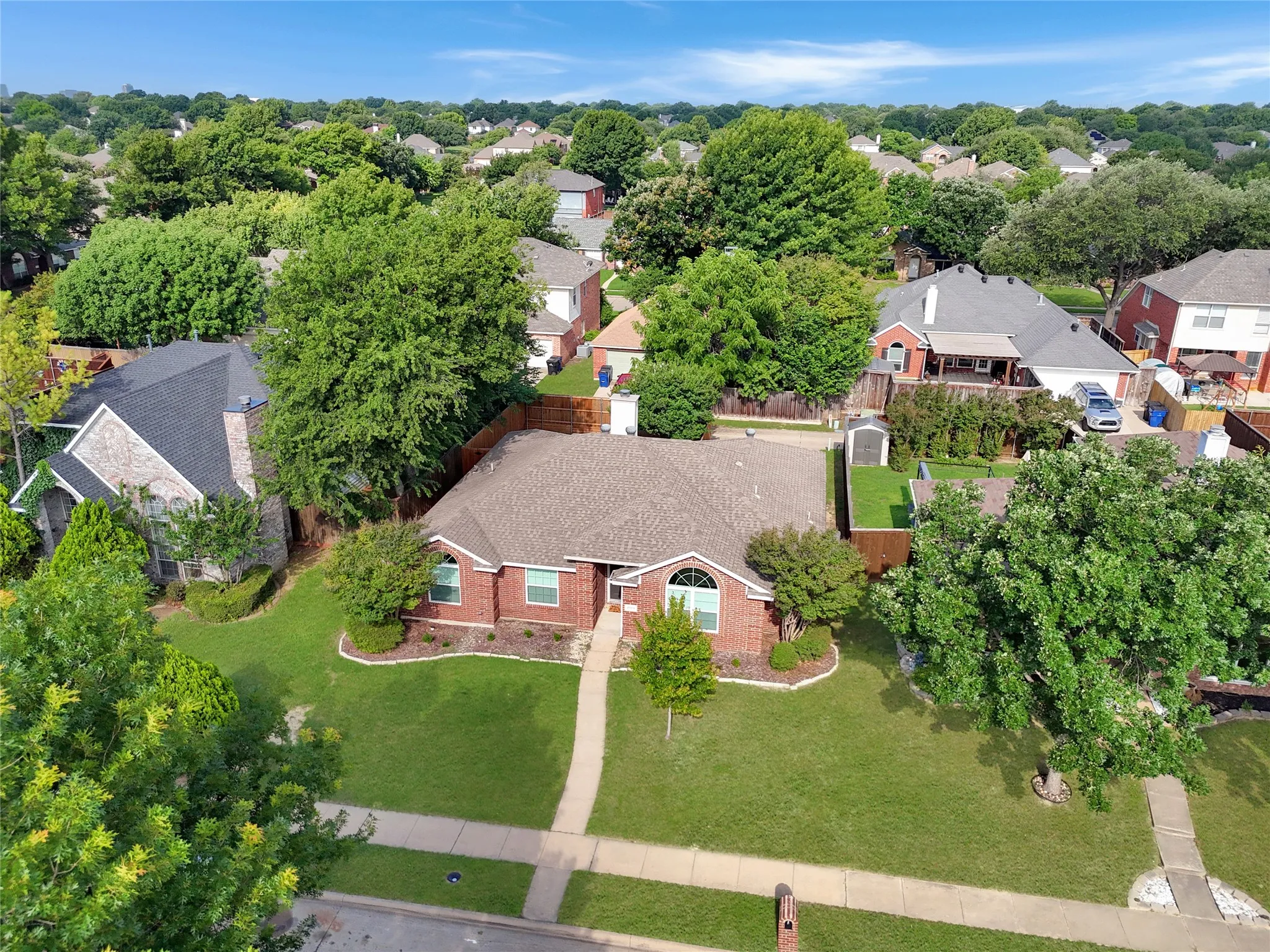 Single Family Residence For Sale in Collin County , 8109 Wharf Street, Frisco, Texas 75035, 3 Bedroom, 2 Bathroom, 2 Garage spaces, 1,519 Sqft, built in 1995, mls#21365882, Real Estate Agent in Frisco, Homes For Sale in Collin county, Homes For Sale in Frisco, Realtor in Frisco Texas, Real Estate Brokerage Independent Realty Texas, Luminita Cordes Realtor