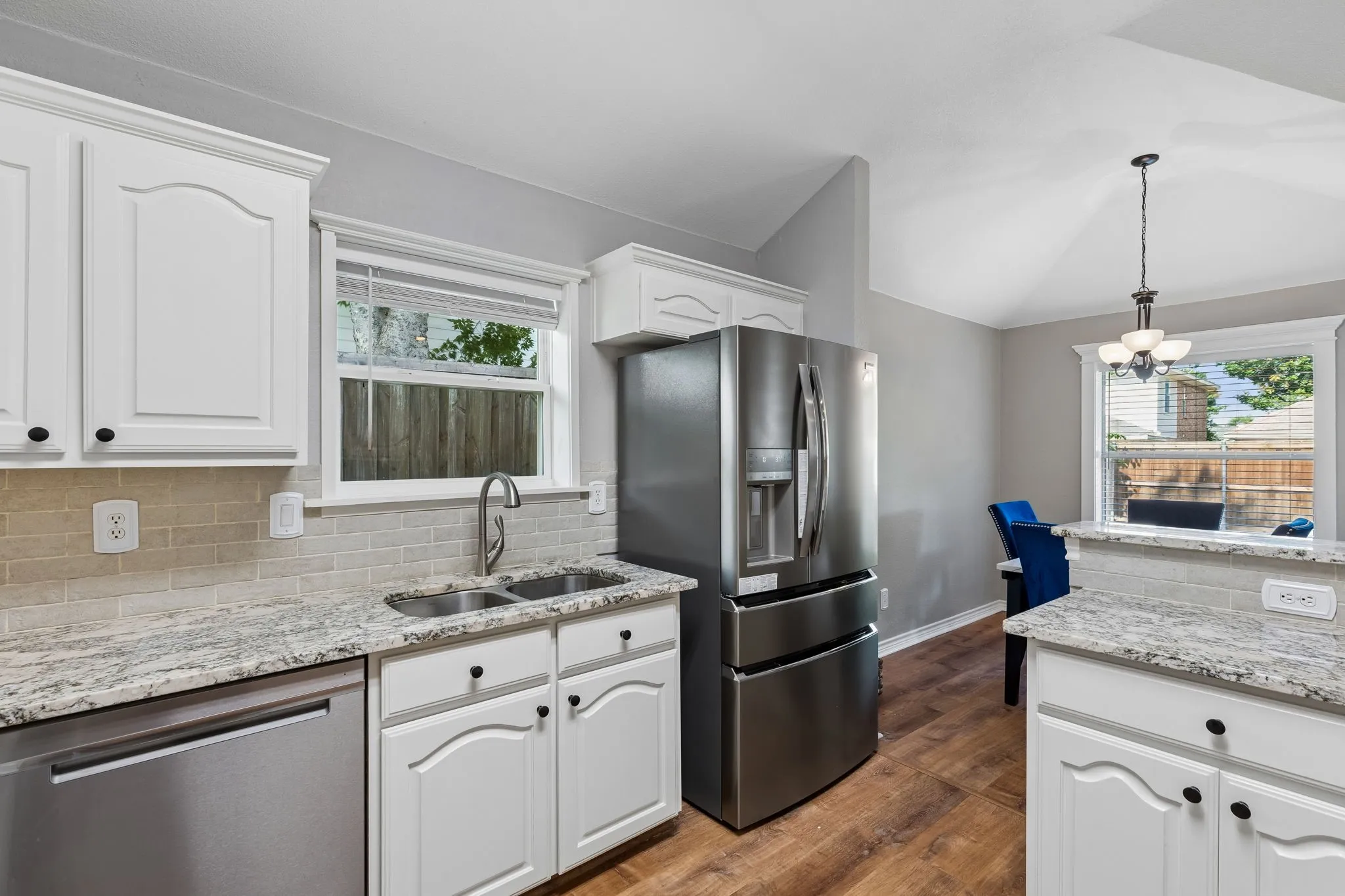 Single Family Residence For Sale in Collin County , 8109 Wharf Street, Frisco, Texas 75035, 3 Bedroom, 2 Bathroom, 2 Garage spaces, 1,519 Sqft, built in 1995, mls#21365882, Real Estate Agent in Frisco, Homes For Sale in Collin county, Homes For Sale in Frisco, Realtor in Frisco Texas, Real Estate Brokerage Independent Realty Texas, Luminita Cordes Realtor