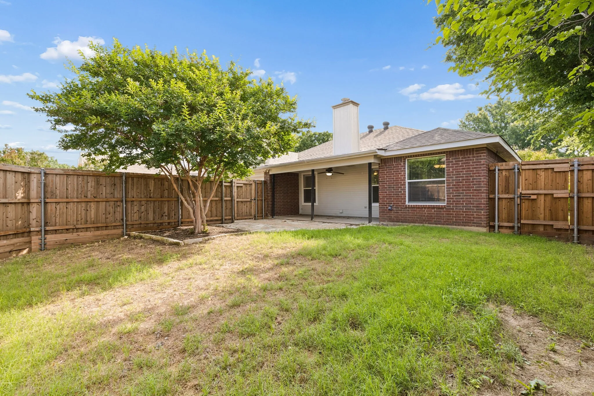 Single Family Residence For Sale in Collin County , 8109 Wharf Street, Frisco, Texas 75035, 3 Bedroom, 2 Bathroom, 2 Garage spaces, 1,519 Sqft, built in 1995, mls#21365882, Real Estate Agent in Frisco, Homes For Sale in Collin county, Homes For Sale in Frisco, Realtor in Frisco Texas, Real Estate Brokerage Independent Realty Texas, Luminita Cordes Realtor