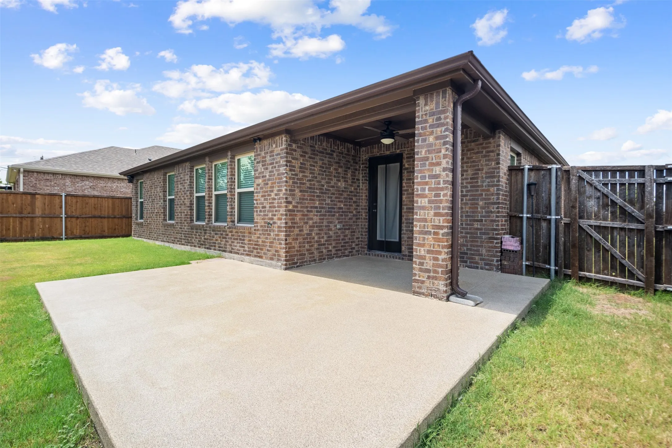 Single Family Residence For Sale in Collin County , 3009 Teakwood Street, Anna, Texas 75409, 4 Bedroom, 2 Bathroom, 2 Garage spaces, 2,036 Sqft, built in 2020, mls#21373045, Real Estate Agent in Anna, Homes For Sale in Collin county, Homes For Sale in Anna, Realtor in Anna Texas, Real Estate Brokerage Independent Realty Texas, Luminita Cordes Realtor