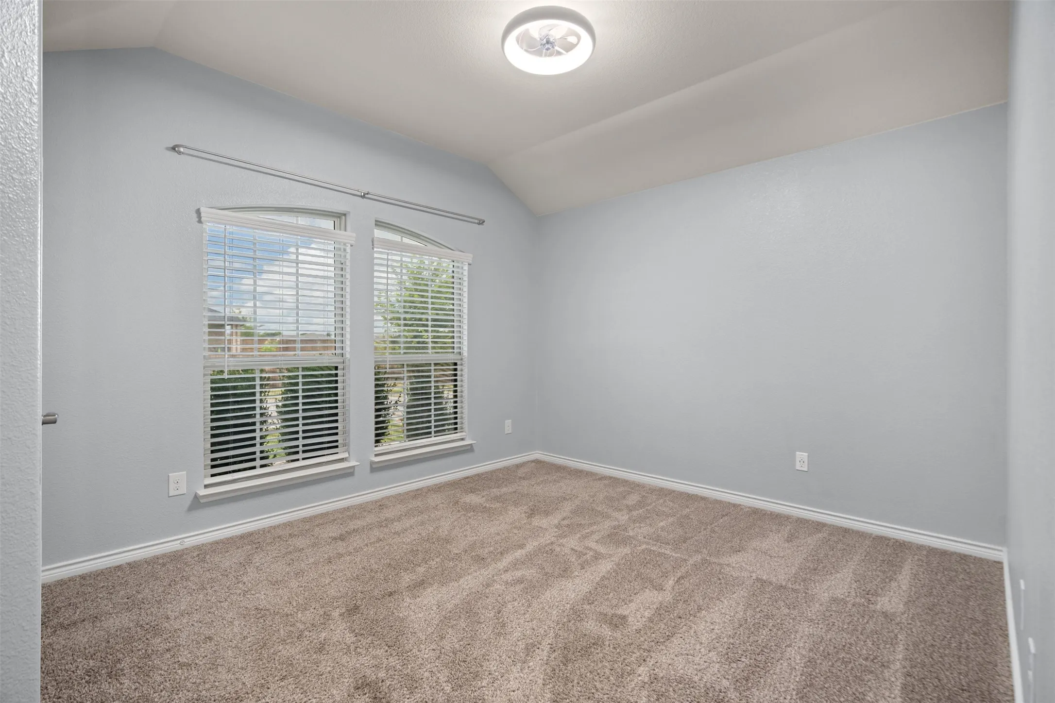 Single Family Residence For Sale in Collin County , 3009 Teakwood Street, Anna, Texas 75409, 4 Bedroom, 2 Bathroom, 2 Garage spaces, 2,036 Sqft, built in 2020, mls#21373045, Real Estate Agent in Anna, Homes For Sale in Collin county, Homes For Sale in Anna, Realtor in Anna Texas, Real Estate Brokerage Independent Realty Texas, Luminita Cordes Realtor