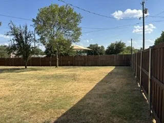 Single Family Residence For Sale in Grayson County , 115 W Spruce Street, Whitewright, Texas 75491, 3 Bedroom, 3 Bathroom, Garage spaces, 1,722 Sqft, built in 1935, mls#21372832, Real Estate Agent in Whitewright, Homes For Sale in Grayson county, Homes For Sale in Whitewright, Realtor in Whitewright Texas, Real Estate Brokerage Independent Realty Texas, Luminita Cordes Realtor