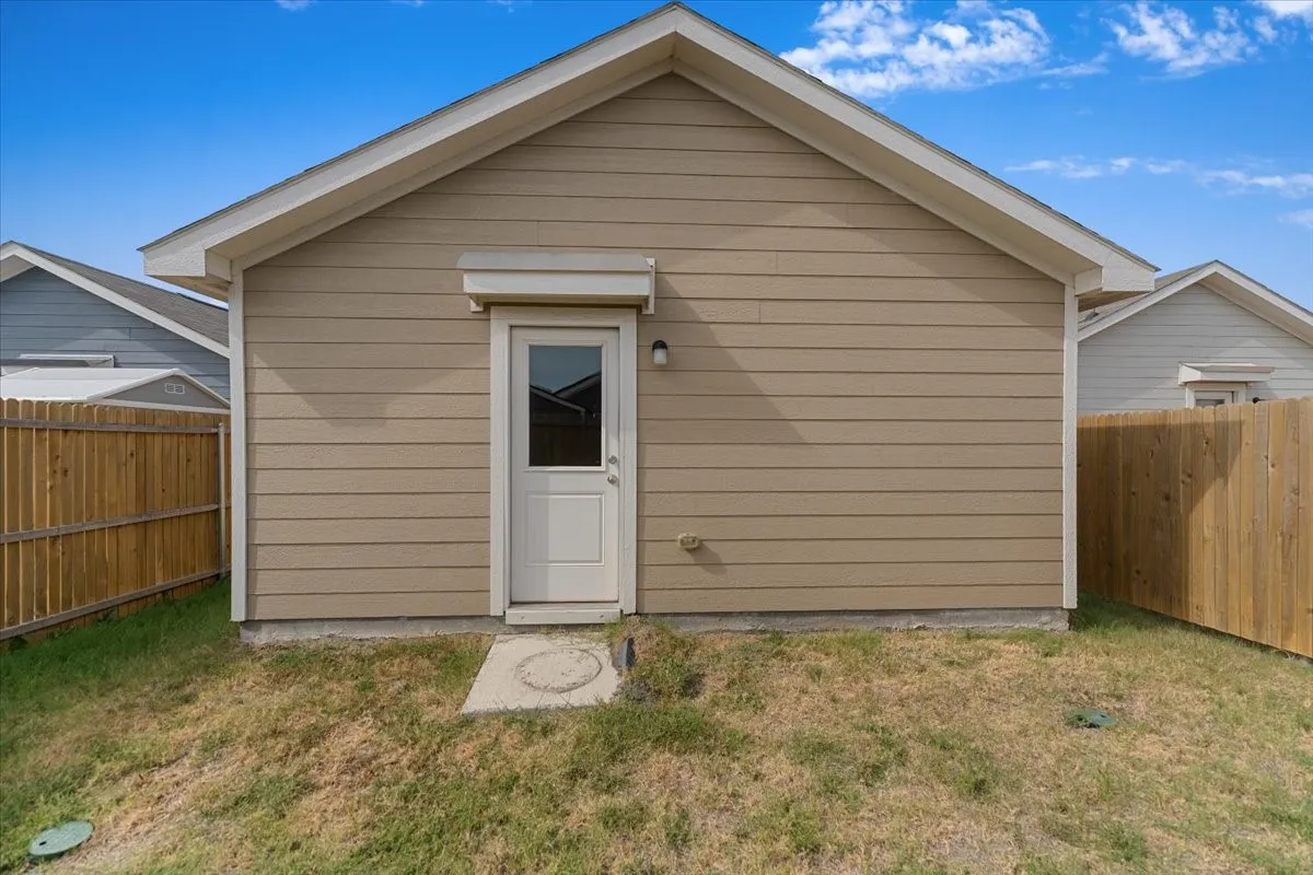 Single Family Residence For Rent in Collin County , 211 Herman Lane, Princeton, Texas 75407, 4 Bedroom, 2 Bathroom, Garage spaces, 1,300 Sqft, built in 2023, mls#21373052, Real Estate Agent in Princeton, Homes For Rent in Collin county, Homes For Rent in Princeton, Realtor in Princeton Texas, Real Estate Brokerage Independent Realty Texas, Luminita Cordes Realtor