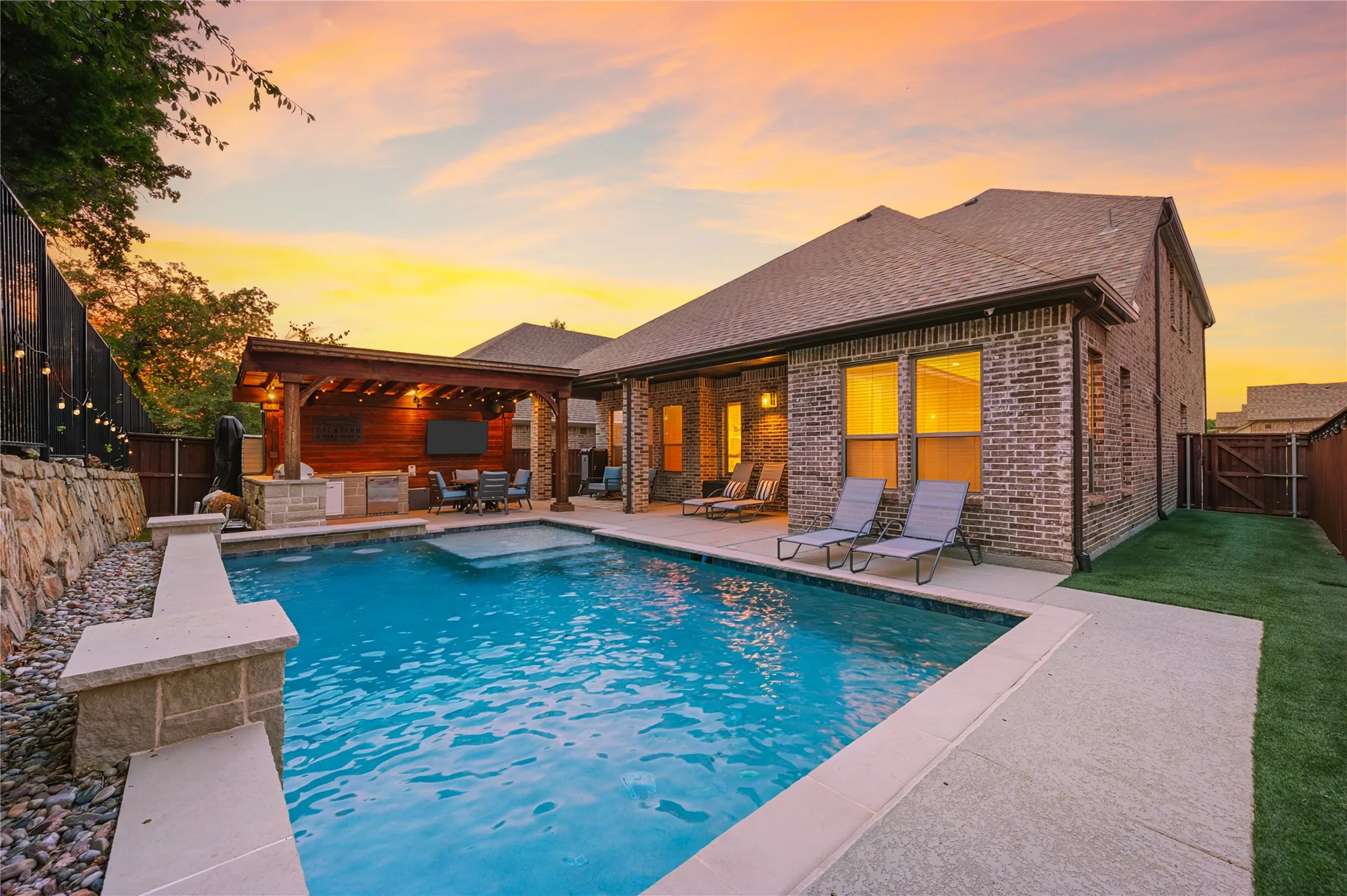 Single Family Residence For Sale in Tarrant County , 9204 Armadillo Trail, North Richland Hills, Texas 76182, 5 Bedroom, 4 Bathroom, 2 Garage spaces, 3,030 Sqft, built in 2020, mls#21373010, Real Estate Agent in North Richland Hills, Homes For Sale in Tarrant county, Homes For Sale in North Richland Hills, Realtor in North Richland Hills Texas, Real Estate Brokerage Independent Realty Texas, Luminita Cordes Realtor