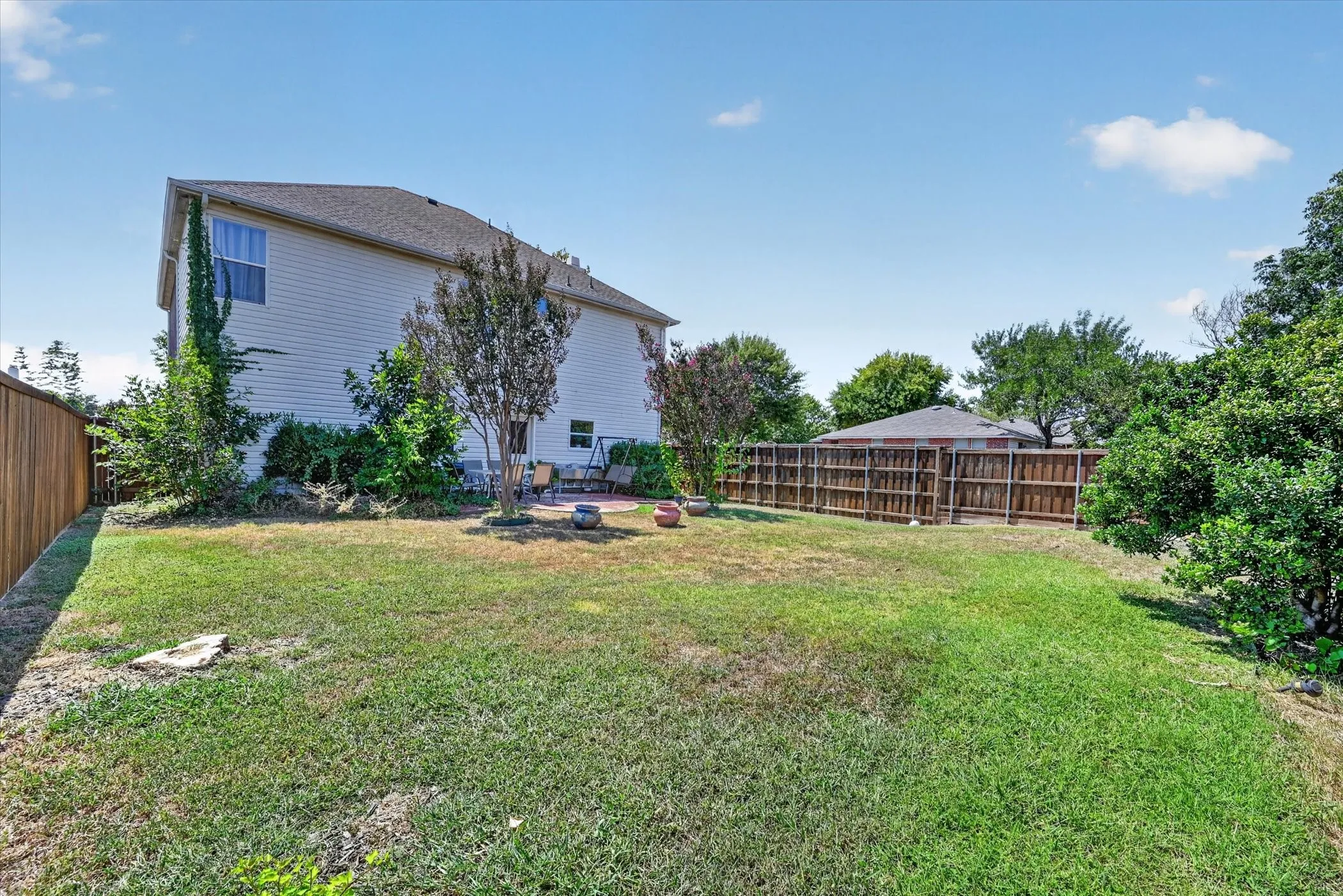 Single Family Residence For Sale in Collin County , 5332 Comanche Wells Drive, Mc Kinney, Texas 75071, 3 Bedroom, 3 Bathroom, 2 Garage spaces, 2,281 Sqft, built in 2004, mls#21373035, Real Estate Agent in Mc Kinney, Homes For Sale in Collin county, Homes For Sale in Mc Kinney, Realtor in Mc Kinney Texas, Real Estate Brokerage Independent Realty Texas, Luminita Cordes Realtor