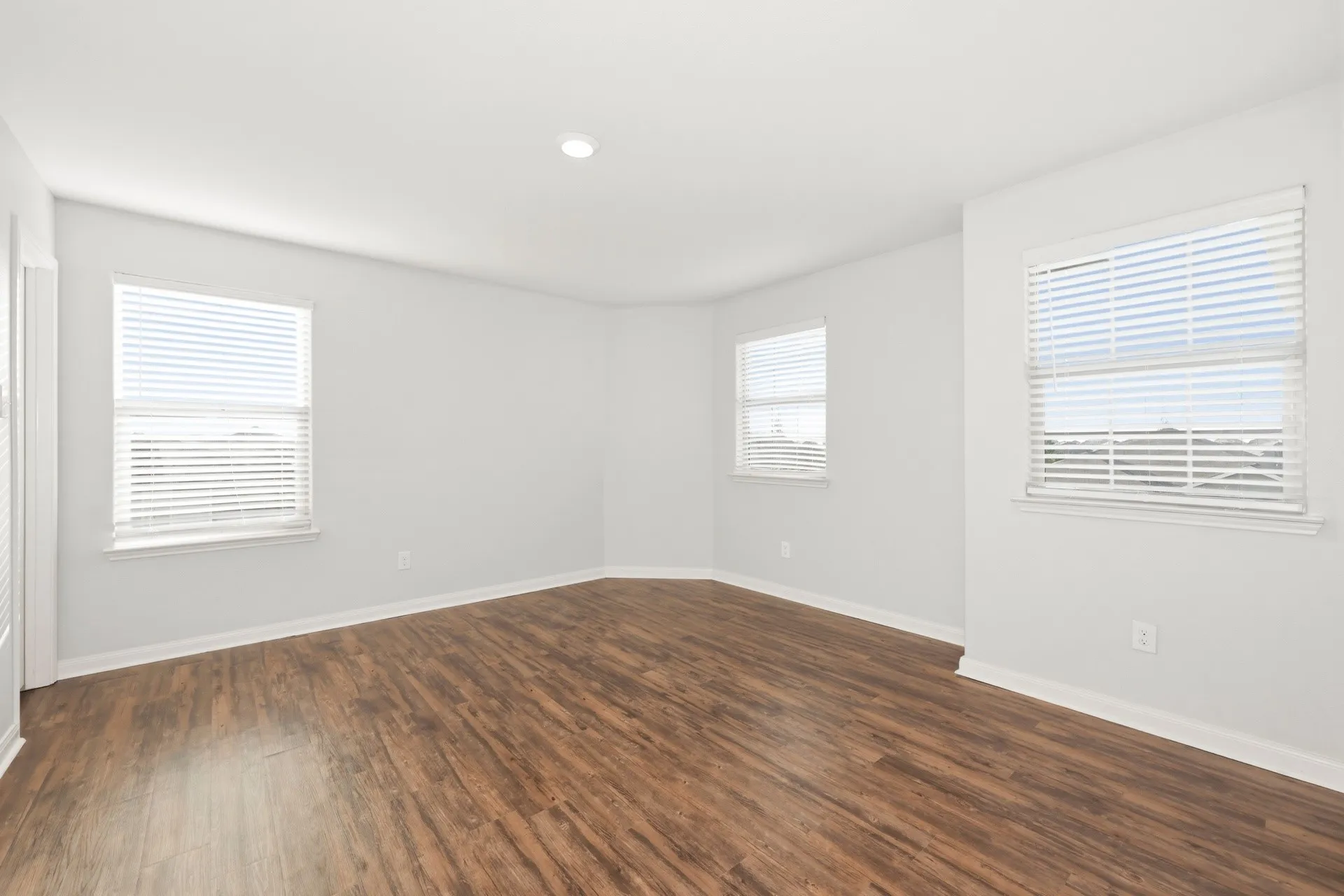 Single Family Residence For Rent in Johnson County , 132 Bush Drive, Venus, Texas 76084, 5 Bedroom, 3 Bathroom, 2 Garage spaces, 2,590 Sqft, built in 2020, mls#21373056, Real Estate Agent in Venus, Homes For Rent in Johnson county, Homes For Rent in Venus, Realtor in Venus Texas, Real Estate Brokerage Independent Realty Texas, Luminita Cordes Realtor