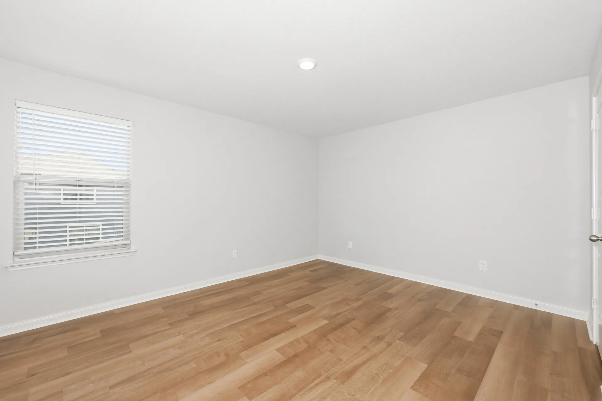 Single Family Residence For Rent in Johnson County , 132 Bush Drive, Venus, Texas 76084, 5 Bedroom, 3 Bathroom, 2 Garage spaces, 2,590 Sqft, built in 2020, mls#21373056, Real Estate Agent in Venus, Homes For Rent in Johnson county, Homes For Rent in Venus, Realtor in Venus Texas, Real Estate Brokerage Independent Realty Texas, Luminita Cordes Realtor