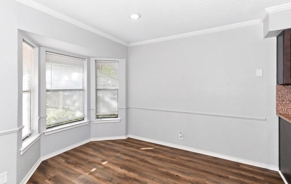 Single Family Residence For Rent in Tarrant County , 7316 Glen Haven Drive, Fort Worth, Texas 76133, 3 Bedroom, 2 Bathroom, 2 Garage spaces, 1,331 Sqft, built in 1983, mls#21373058, Real Estate Agent in Fort Worth, Homes For Rent in Tarrant county, Homes For Rent in Fort Worth, Realtor in Fort Worth Texas, Real Estate Brokerage Independent Realty Texas, Luminita Cordes Realtor