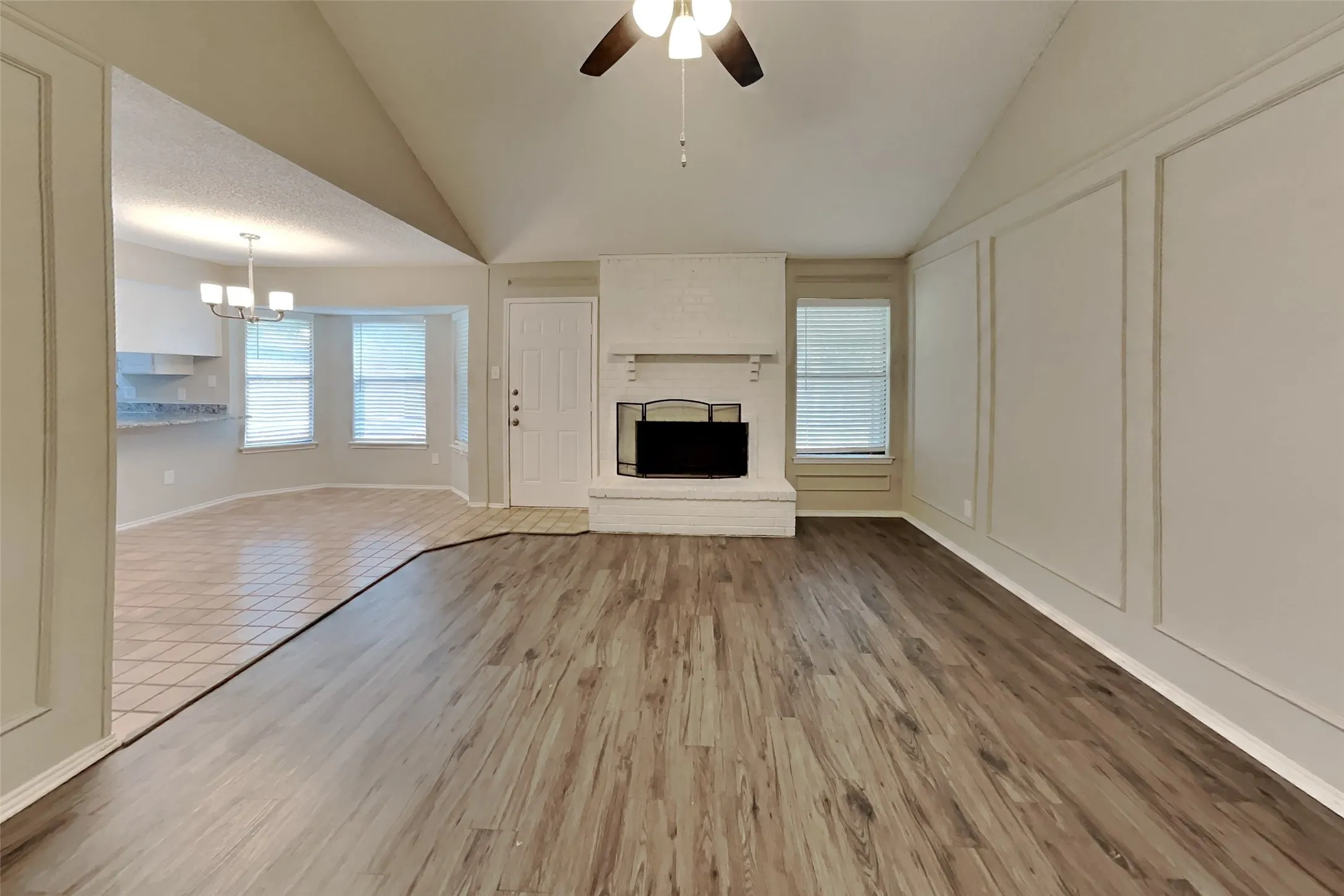 Single Family Residence For Rent in Tarrant County , 819 Trevor Way, Arlington, Texas 76001, 3 Bedroom, 2 Bathroom, 2 Garage spaces, 1,428 Sqft, built in 1986, mls#21373060, Real Estate Agent in Arlington, Homes For Rent in Tarrant county, Homes For Rent in Arlington, Realtor in Arlington Texas, Real Estate Brokerage Independent Realty Texas, Luminita Cordes Realtor