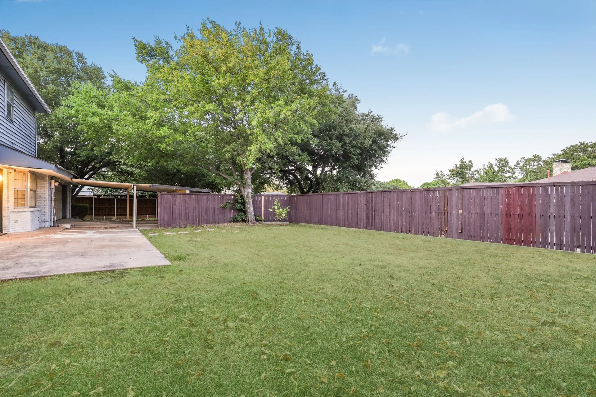 Single Family Residence For Rent in Collin County , 2404 Dalgreen Drive, Plano, Texas 75075, 4 Bedroom, 3 Bathroom, 2 Garage spaces, 2,230 Sqft, built in 1974, mls#21373059, Real Estate Agent in Plano, Homes For Rent in Collin county, Homes For Rent in Plano, Realtor in Plano Texas, Real Estate Brokerage Independent Realty Texas, Luminita Cordes Realtor