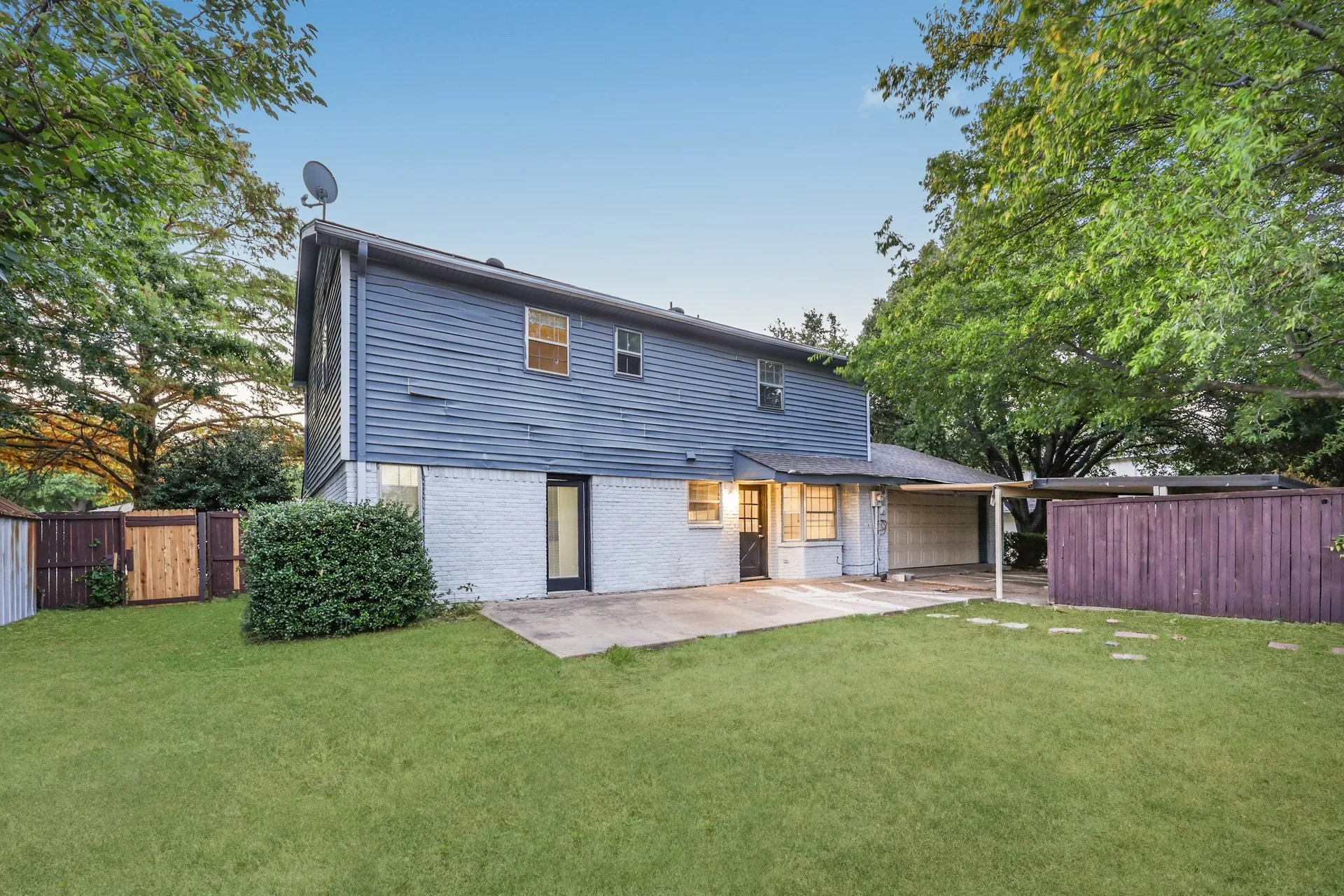 Single Family Residence For Rent in Collin County , 2404 Dalgreen Drive, Plano, Texas 75075, 4 Bedroom, 3 Bathroom, 2 Garage spaces, 2,230 Sqft, built in 1974, mls#21373059, Real Estate Agent in Plano, Homes For Rent in Collin county, Homes For Rent in Plano, Realtor in Plano Texas, Real Estate Brokerage Independent Realty Texas, Luminita Cordes Realtor