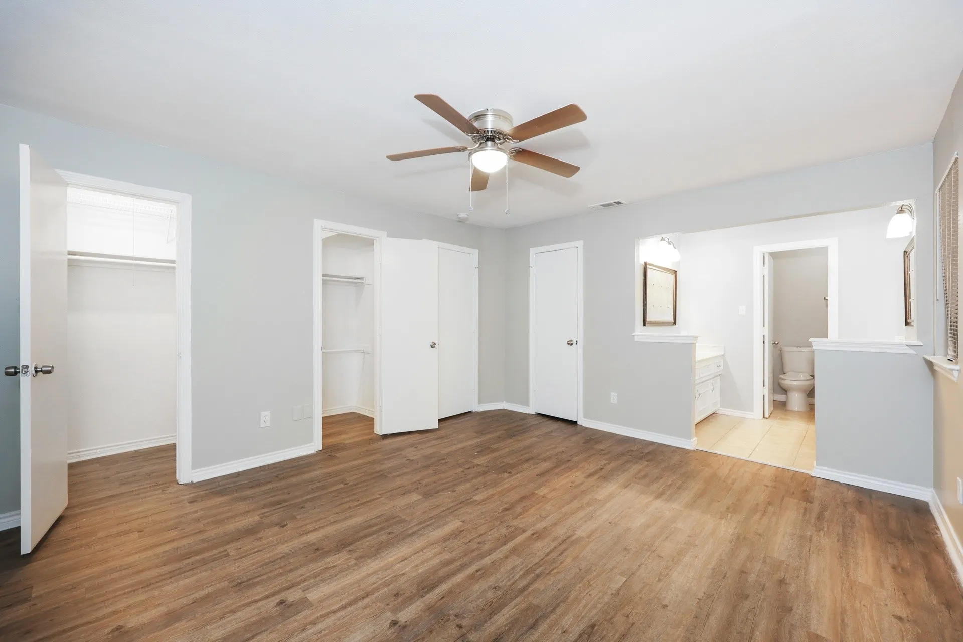 Single Family Residence For Rent in Collin County , 2404 Dalgreen Drive, Plano, Texas 75075, 4 Bedroom, 3 Bathroom, 2 Garage spaces, 2,230 Sqft, built in 1974, mls#21373059, Real Estate Agent in Plano, Homes For Rent in Collin county, Homes For Rent in Plano, Realtor in Plano Texas, Real Estate Brokerage Independent Realty Texas, Luminita Cordes Realtor