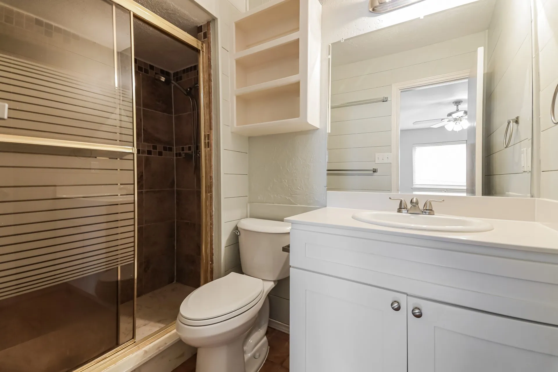 Single Family Residence For Rent in Denton County , 3464 Livingston Lane, Carrollton, Texas 75007, 4 Bedroom, 2 Bathroom, 2 Garage spaces, 2,122 Sqft, built in 1978, mls#21373064, Real Estate Agent in Carrollton, Homes For Rent in Denton county, Homes For Rent in Carrollton, Realtor in Carrollton Texas, Real Estate Brokerage Independent Realty Texas, Luminita Cordes Realtor