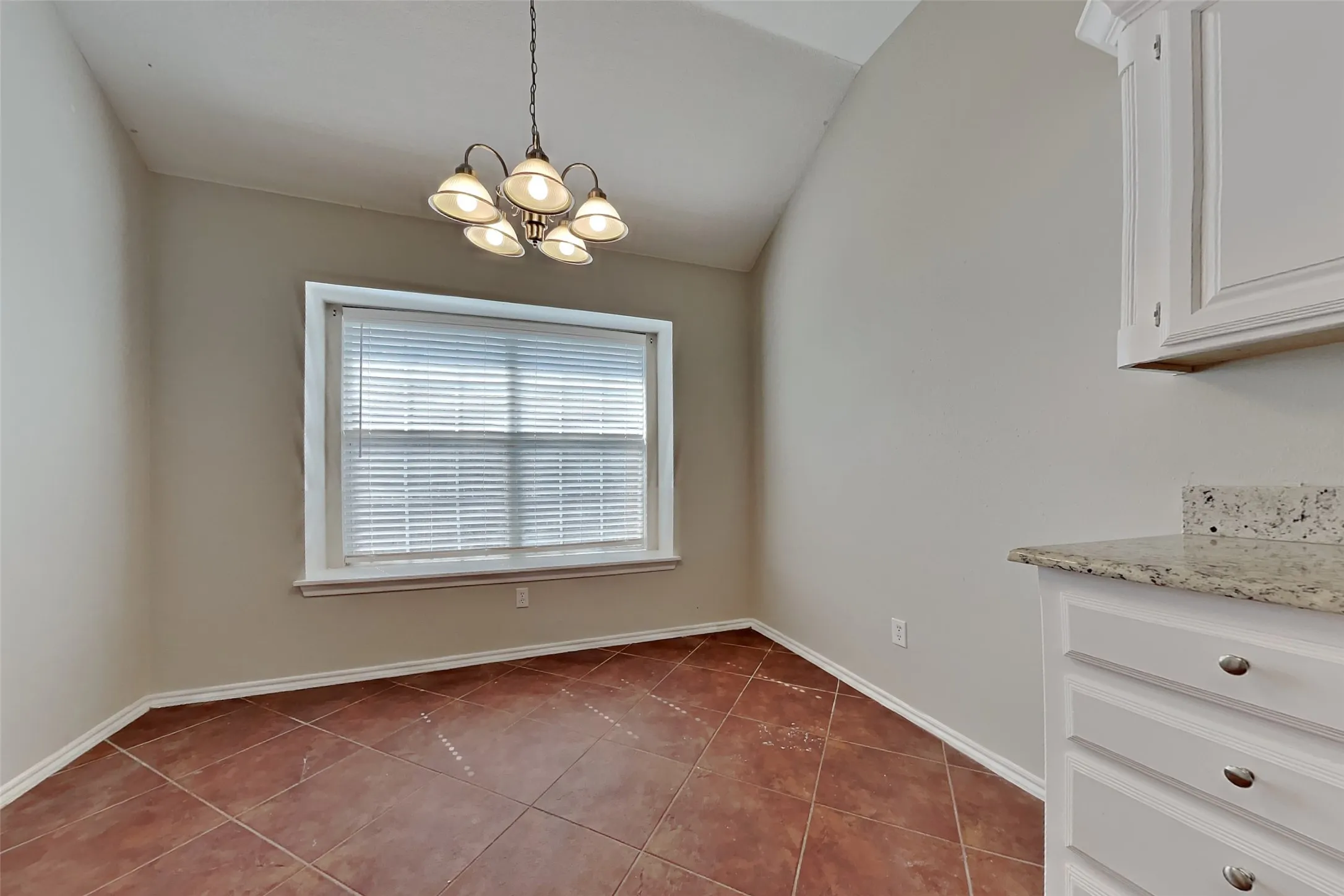 Single Family Residence For Rent in Tarrant County , 9053 San Joaquin Trail, Fort Worth, Texas 76118, 3 Bedroom, 2 Bathroom, 2 Garage spaces, 1,859 Sqft, built in 1995, mls#21373066, Real Estate Agent in Fort Worth, Homes For Rent in Tarrant county, Homes For Rent in Fort Worth, Realtor in Fort Worth Texas, Real Estate Brokerage Independent Realty Texas, Luminita Cordes Realtor