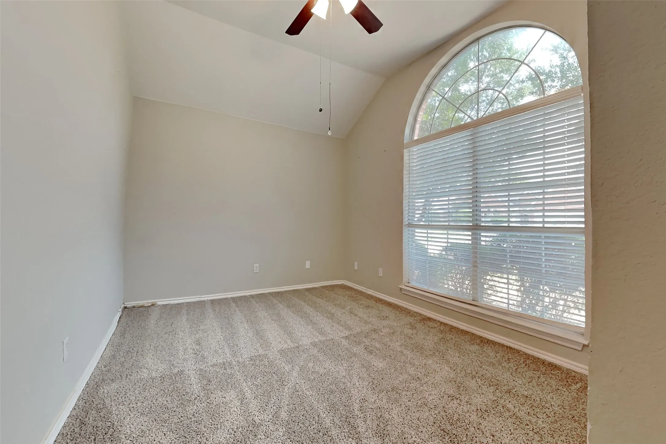 Single Family Residence For Rent in Tarrant County , 9053 San Joaquin Trail, Fort Worth, Texas 76118, 3 Bedroom, 2 Bathroom, 2 Garage spaces, 1,859 Sqft, built in 1995, mls#21373066, Real Estate Agent in Fort Worth, Homes For Rent in Tarrant county, Homes For Rent in Fort Worth, Realtor in Fort Worth Texas, Real Estate Brokerage Independent Realty Texas, Luminita Cordes Realtor