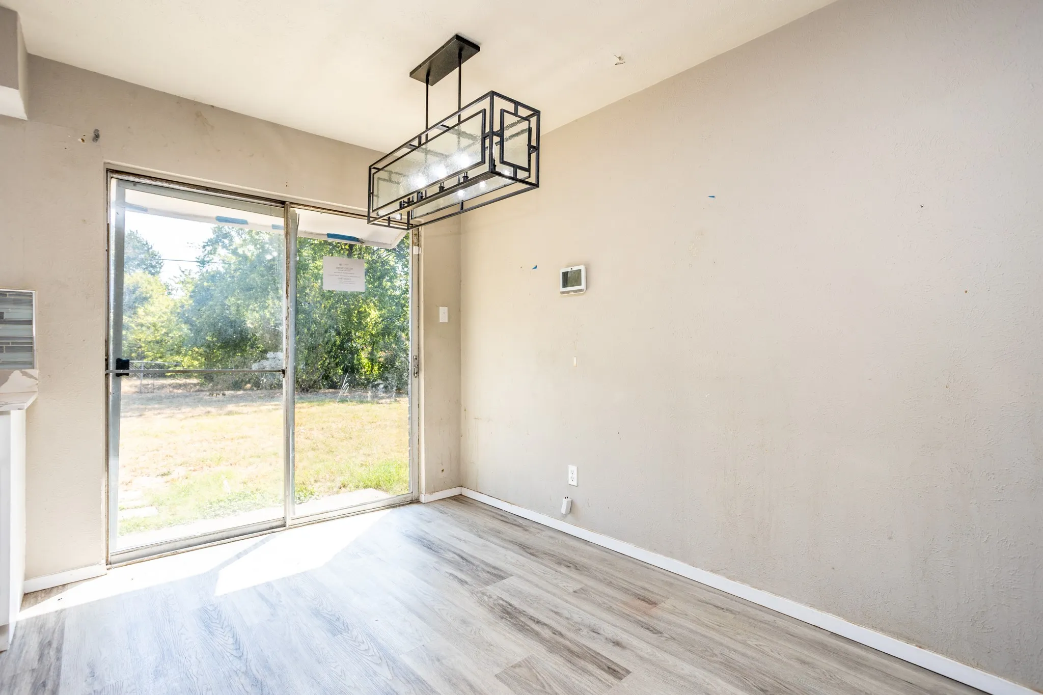 Single Family Residence For Sale in Dallas County , 6528 Wild Honey Drive, Dallas, Texas 75241, 4 Bedroom, 2 Bathroom, Garage spaces, 1,499 Sqft, built in 1970, mls#21373061, Real Estate Agent in Dallas, Homes For Sale in Dallas county, Homes For Sale in Dallas, Realtor in Dallas Texas, Real Estate Brokerage Independent Realty Texas, Luminita Cordes Realtor