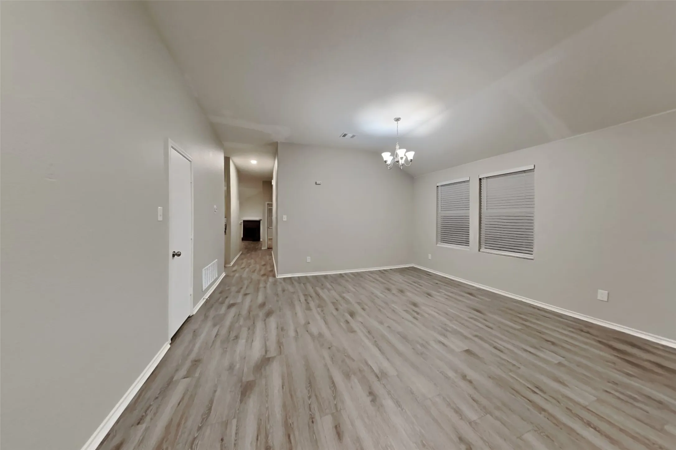 Single Family Residence For Rent in Collin County , 912 Oakcrest Drive, Wylie, Texas 75098, 4 Bedroom, 2 Bathroom, 2 Garage spaces, 2,340 Sqft, built in 2005, mls#21373074, Real Estate Agent in Wylie, Homes For Rent in Collin county, Homes For Rent in Wylie, Realtor in Wylie Texas, Real Estate Brokerage Independent Realty Texas, Luminita Cordes Realtor