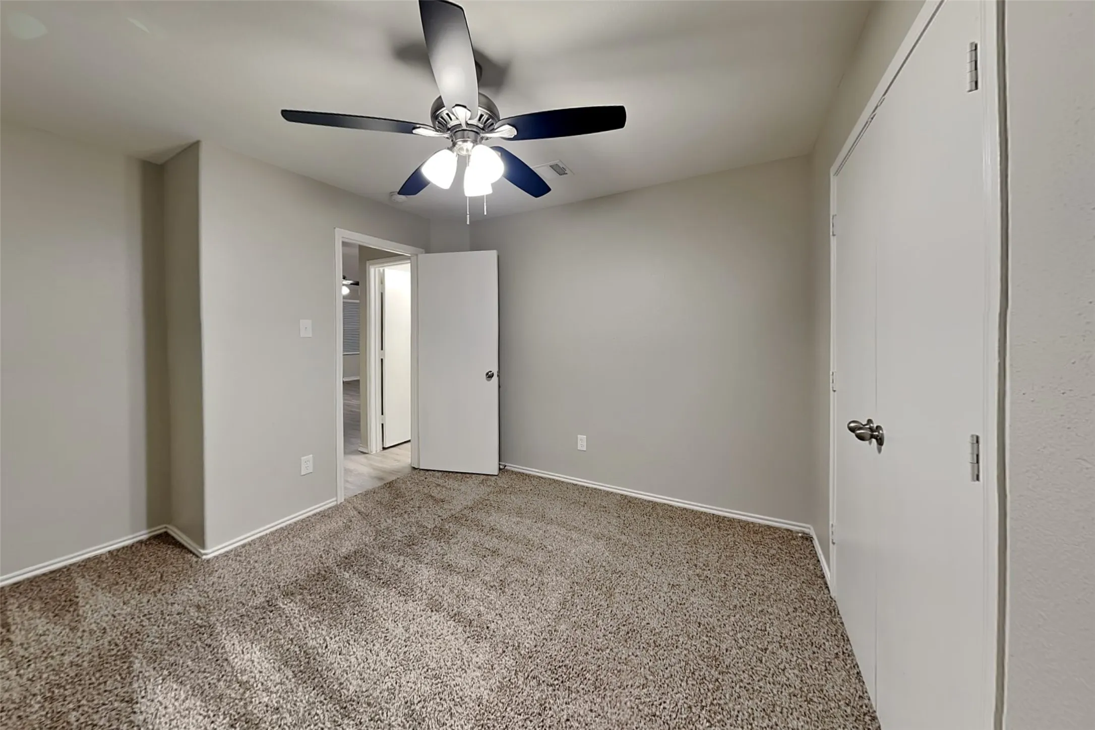 Single Family Residence For Rent in Collin County , 912 Oakcrest Drive, Wylie, Texas 75098, 4 Bedroom, 2 Bathroom, 2 Garage spaces, 2,340 Sqft, built in 2005, mls#21373074, Real Estate Agent in Wylie, Homes For Rent in Collin county, Homes For Rent in Wylie, Realtor in Wylie Texas, Real Estate Brokerage Independent Realty Texas, Luminita Cordes Realtor