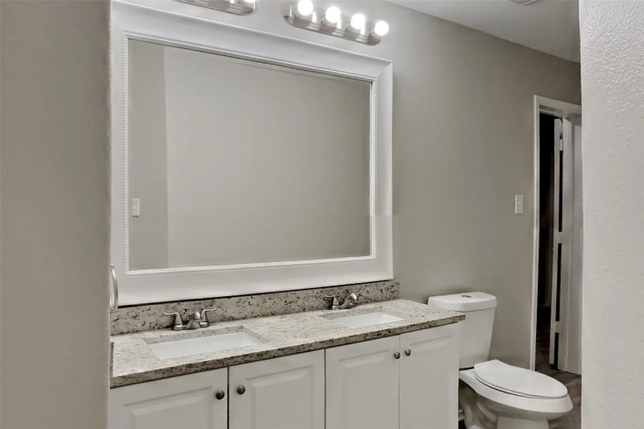Single Family Residence For Rent in Collin County , 912 Oakcrest Drive, Wylie, Texas 75098, 4 Bedroom, 2 Bathroom, 2 Garage spaces, 2,340 Sqft, built in 2005, mls#21373074, Real Estate Agent in Wylie, Homes For Rent in Collin county, Homes For Rent in Wylie, Realtor in Wylie Texas, Real Estate Brokerage Independent Realty Texas, Luminita Cordes Realtor
