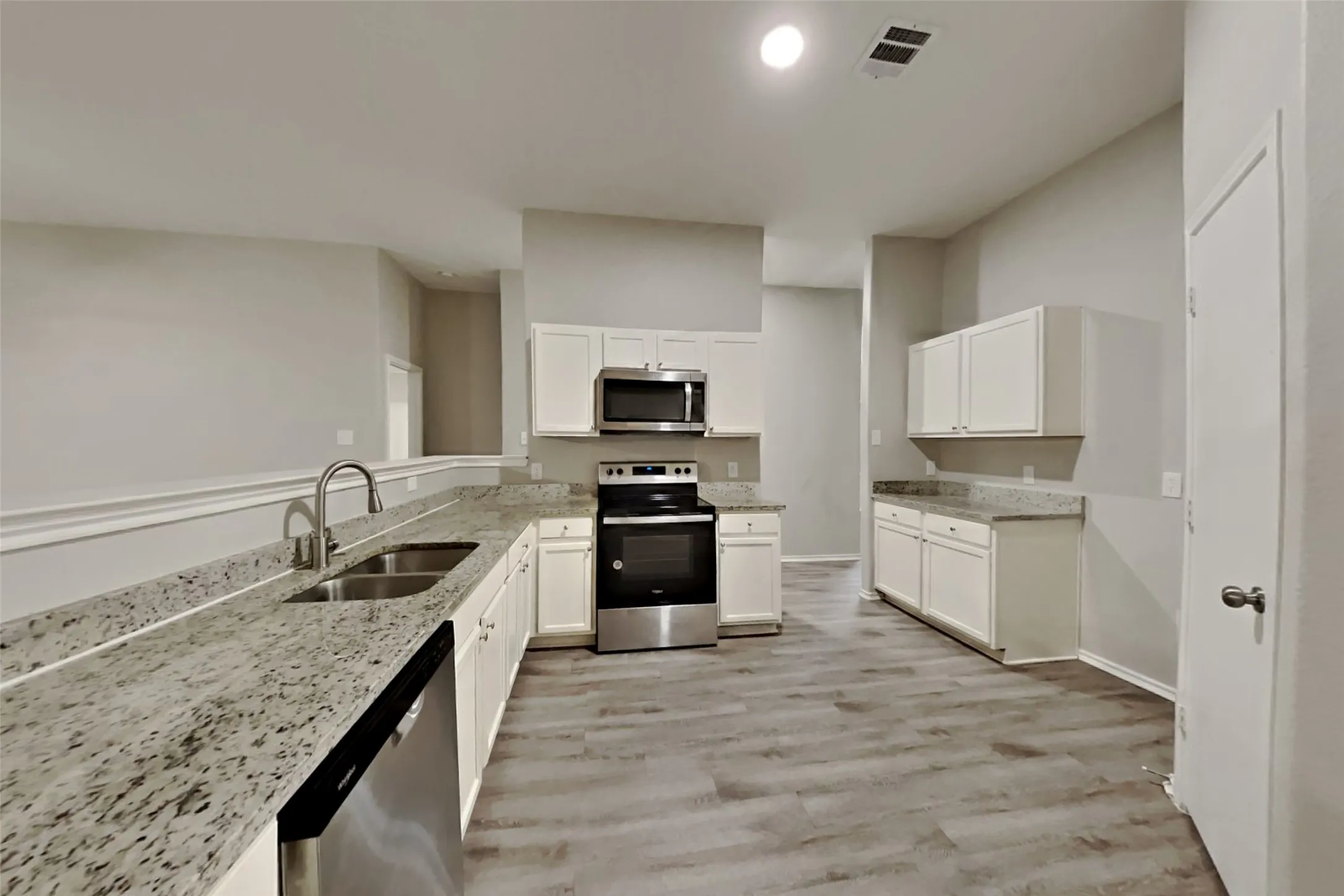 Single Family Residence For Rent in Collin County , 912 Oakcrest Drive, Wylie, Texas 75098, 4 Bedroom, 2 Bathroom, 2 Garage spaces, 2,340 Sqft, built in 2005, mls#21373074, Real Estate Agent in Wylie, Homes For Rent in Collin county, Homes For Rent in Wylie, Realtor in Wylie Texas, Real Estate Brokerage Independent Realty Texas, Luminita Cordes Realtor