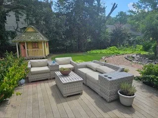 Deck with outdoor seating