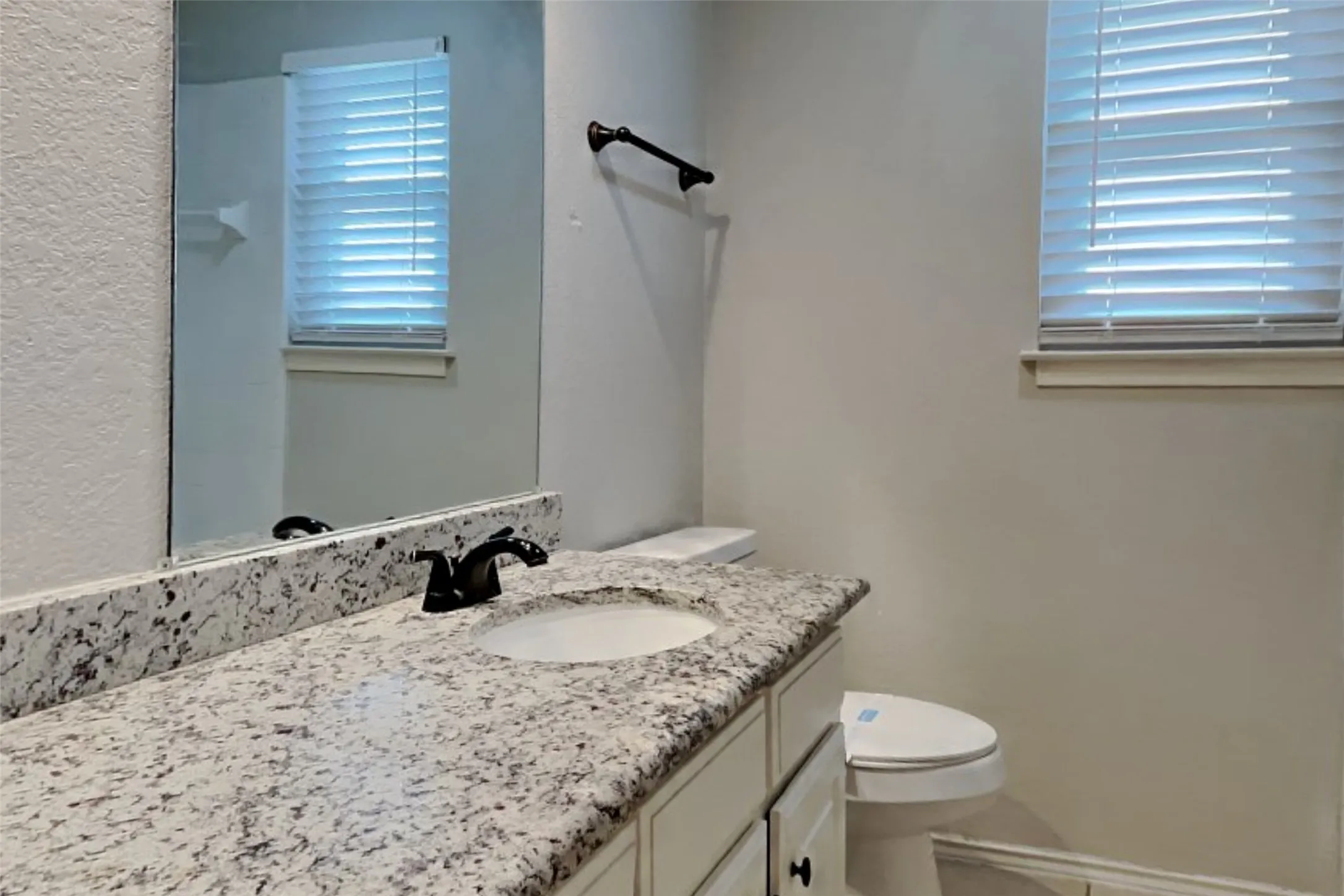Single Family Residence For Rent in Tarrant County , 5402 Summit Peak Drive, Arlington, Texas 76017, 3 Bedroom, 2 Bathroom, 2 Garage spaces, 1,907 Sqft, built in 1988, mls#21373076, Real Estate Agent in Arlington, Homes For Rent in Tarrant county, Homes For Rent in Arlington, Realtor in Arlington Texas, Real Estate Brokerage Independent Realty Texas, Luminita Cordes Realtor