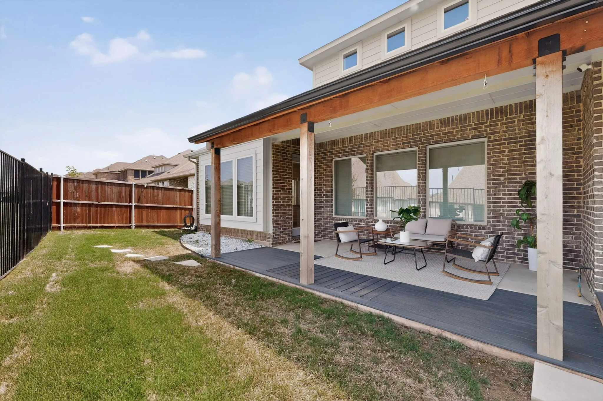 Single Family Residence For Sale in Rockwall County , 518 Granite Fields Drive, Rockwall, Texas 75087, 4 Bedroom, 4 Bathroom, 3 Garage spaces, 3,529 Sqft, built in 2020, mls#21373077, Real Estate Agent in Rockwall, Homes For Sale in Rockwall county, Homes For Sale in Rockwall, Realtor in Rockwall Texas, Real Estate Brokerage Independent Realty Texas, Luminita Cordes Realtor
