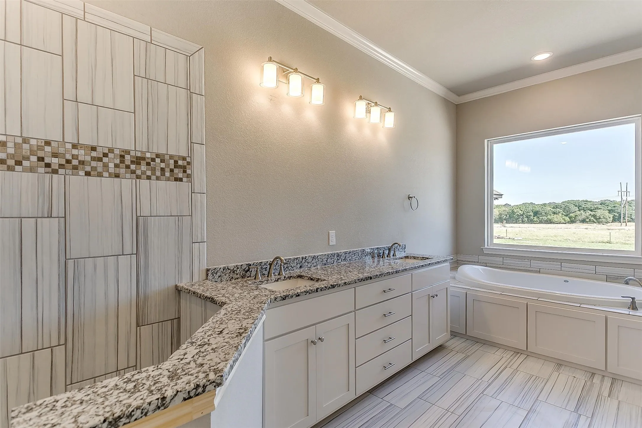 Single Family Residence For Sale in Parker County , 1014 Gonzollas Road, Springtown, Texas 76082, 4 Bedroom, 3 Bathroom, 5 Garage spaces, 2,650 Sqft, built in 2021, mls#21371302, Real Estate Agent in Springtown, Homes For Sale in Parker county, Homes For Sale in Springtown, Realtor in Springtown Texas, Real Estate Brokerage Independent Realty Texas, Luminita Cordes Realtor