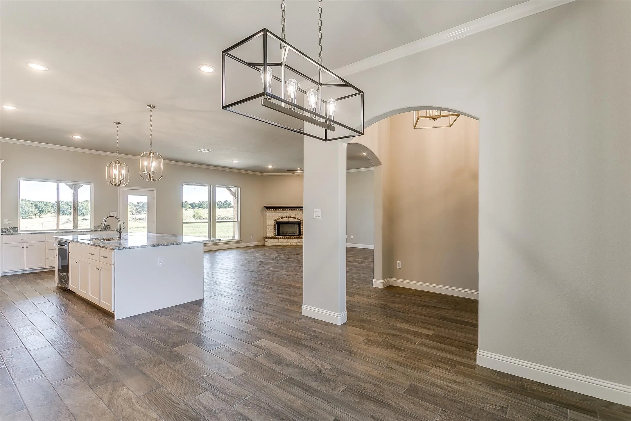 Single Family Residence For Sale in Parker County , 1014 Gonzollas Road, Springtown, Texas 76082, 4 Bedroom, 3 Bathroom, 5 Garage spaces, 2,650 Sqft, built in 2021, mls#21371302, Real Estate Agent in Springtown, Homes For Sale in Parker county, Homes For Sale in Springtown, Realtor in Springtown Texas, Real Estate Brokerage Independent Realty Texas, Luminita Cordes Realtor