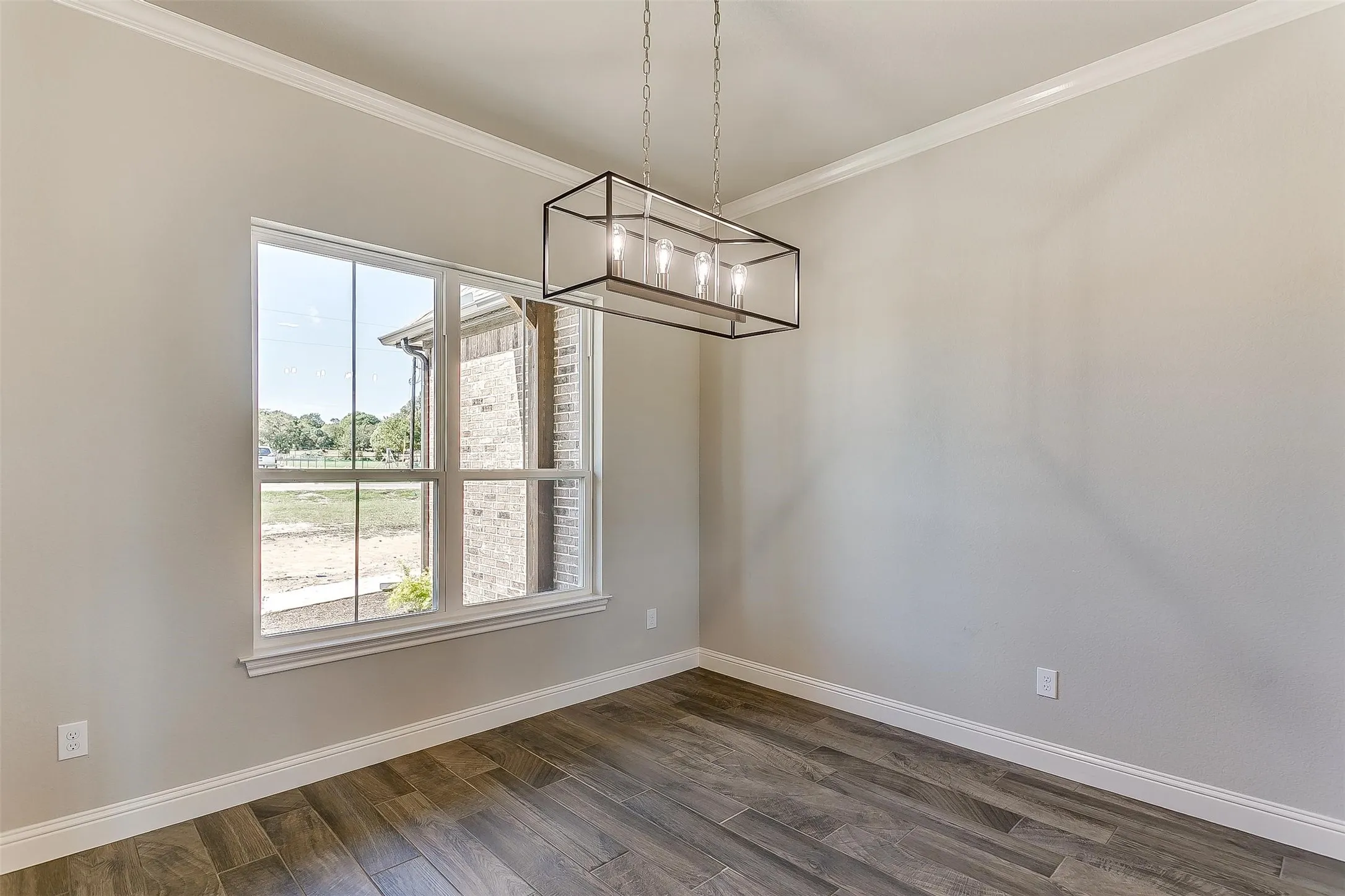 Single Family Residence For Sale in Parker County , 1014 Gonzollas Road, Springtown, Texas 76082, 4 Bedroom, 3 Bathroom, 5 Garage spaces, 2,650 Sqft, built in 2021, mls#21371302, Real Estate Agent in Springtown, Homes For Sale in Parker county, Homes For Sale in Springtown, Realtor in Springtown Texas, Real Estate Brokerage Independent Realty Texas, Luminita Cordes Realtor