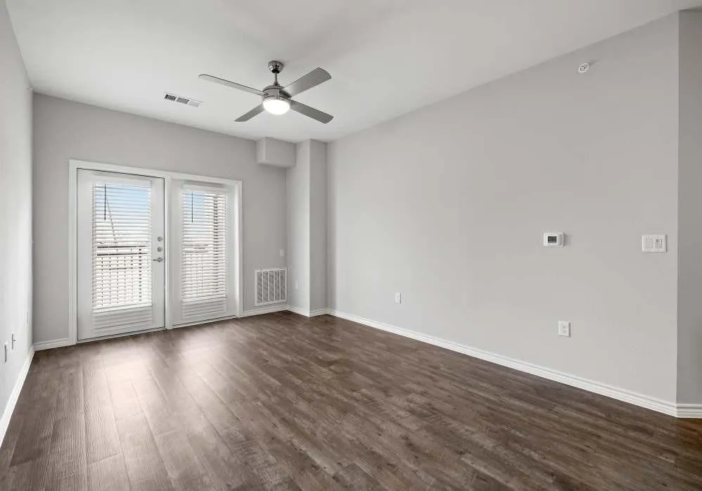 Receive up to 2 months free on select units!+ Ask about our $199 look & lease!
