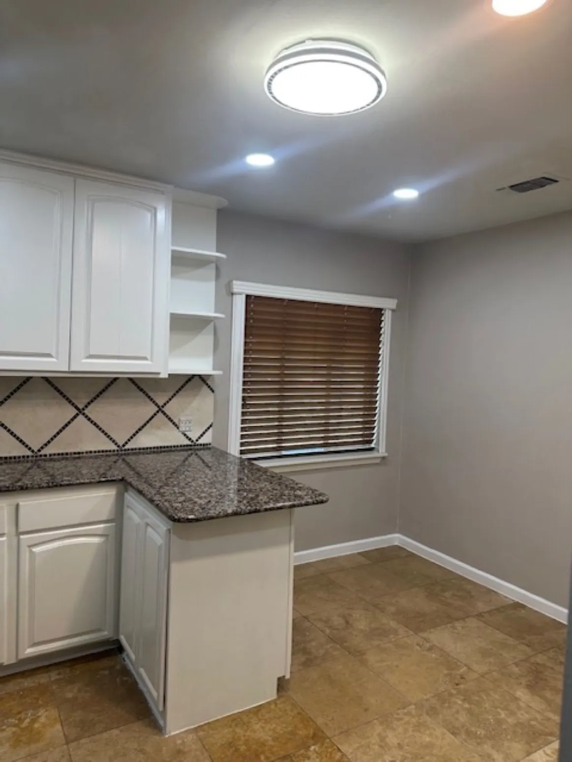 Single Family Residence For Rent in Dallas County , 6365 Malcolm Drive, Dallas, Texas 75214, 3 Bedroom, 2 Bathroom, 2 Garage spaces, 1,820 Sqft, built in 1950, mls#21373084, Real Estate Agent in Dallas, Homes For Rent in Dallas county, Homes For Rent in Dallas, Realtor in Dallas Texas, Real Estate Brokerage Independent Realty Texas, Luminita Cordes Realtor
