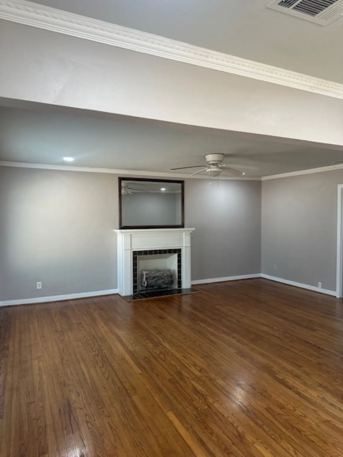 Single Family Residence For Rent in Dallas County , 6365 Malcolm Drive, Dallas, Texas 75214, 3 Bedroom, 2 Bathroom, 2 Garage spaces, 1,820 Sqft, built in 1950, mls#21373084, Real Estate Agent in Dallas, Homes For Rent in Dallas county, Homes For Rent in Dallas, Realtor in Dallas Texas, Real Estate Brokerage Independent Realty Texas, Luminita Cordes Realtor
