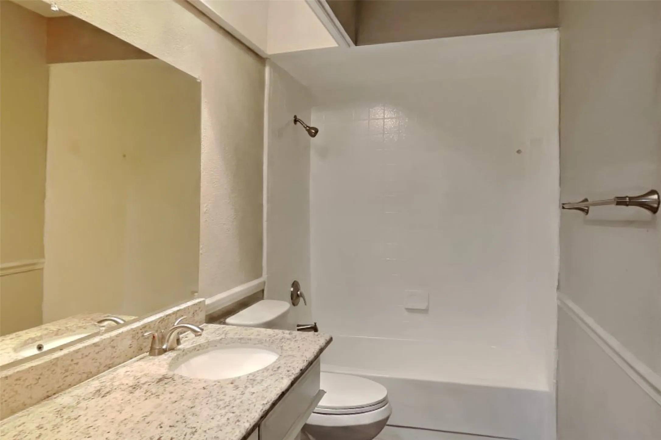 Single Family Residence For Rent in Collin County , 909 Keenan Circle, Plano, Texas 75075, 3 Bedroom, 3 Bathroom, 2 Garage spaces, 2,167 Sqft, built in 1977, mls#21373085, Real Estate Agent in Plano, Homes For Rent in Collin county, Homes For Rent in Plano, Realtor in Plano Texas, Real Estate Brokerage Independent Realty Texas, Luminita Cordes Realtor