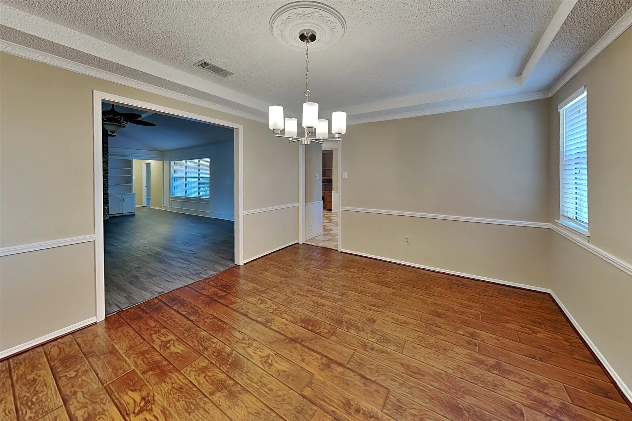 Single Family Residence For Rent in Denton County , 8 Lake Forest Drive, Trophy Club, Texas 76262, 4 Bedroom, 3 Bathroom, 2 Garage spaces, 2,696 Sqft, built in 1980, mls#21373087, Real Estate Agent in Trophy Club, Homes For Rent in Denton county, Homes For Rent in Trophy Club, Realtor in Trophy Club Texas, Real Estate Brokerage Independent Realty Texas, Luminita Cordes Realtor