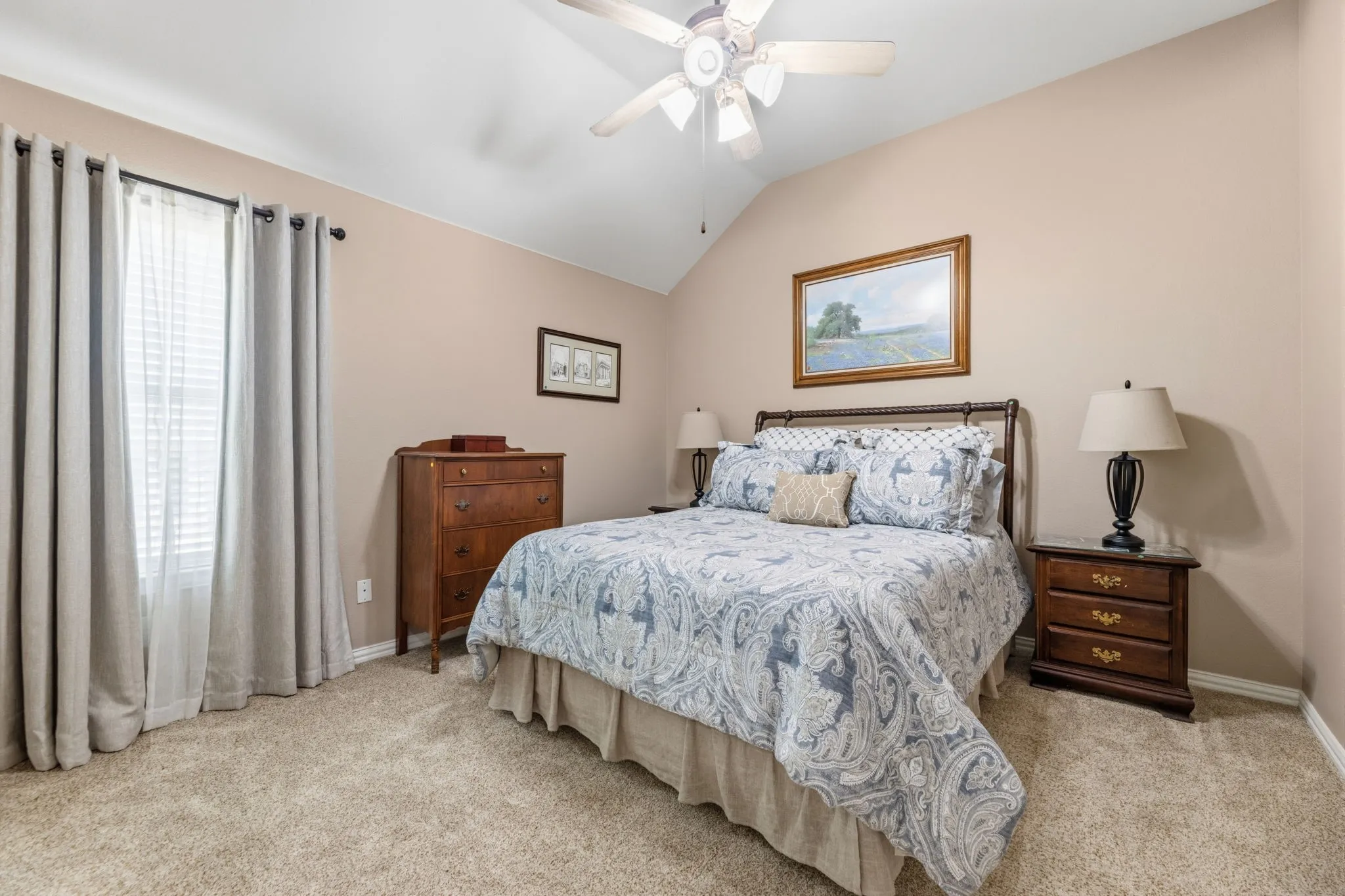 Single Family Residence For Sale in Collin County , 919 Quarry Oaks Drive, Fairview, Texas 75069, 3 Bedroom, 3 Bathroom, 2 Garage spaces, 2,631 Sqft, built in 2006, mls#21366209, Real Estate Agent in Fairview, Homes For Sale in Collin county, Homes For Sale in Fairview, Realtor in Fairview Texas, Real Estate Brokerage Independent Realty Texas, Luminita Cordes Realtor