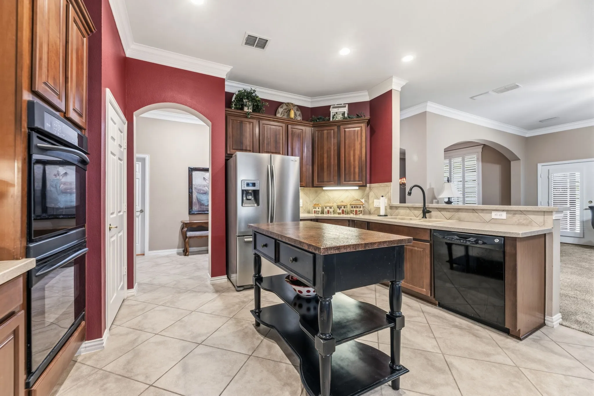 Single Family Residence For Sale in Collin County , 919 Quarry Oaks Drive, Fairview, Texas 75069, 3 Bedroom, 3 Bathroom, 2 Garage spaces, 2,631 Sqft, built in 2006, mls#21366209, Real Estate Agent in Fairview, Homes For Sale in Collin county, Homes For Sale in Fairview, Realtor in Fairview Texas, Real Estate Brokerage Independent Realty Texas, Luminita Cordes Realtor